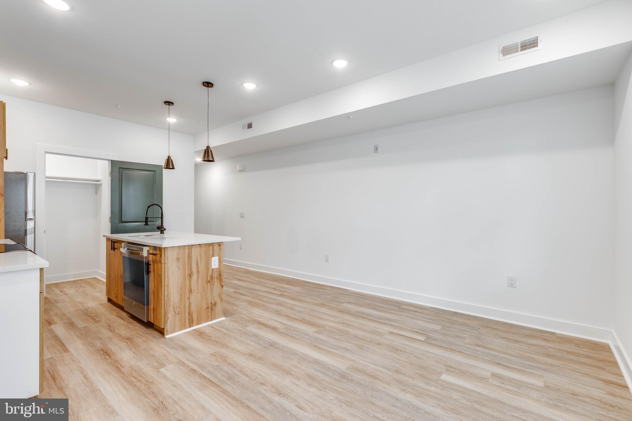 2348 N PARK AVENUE 3