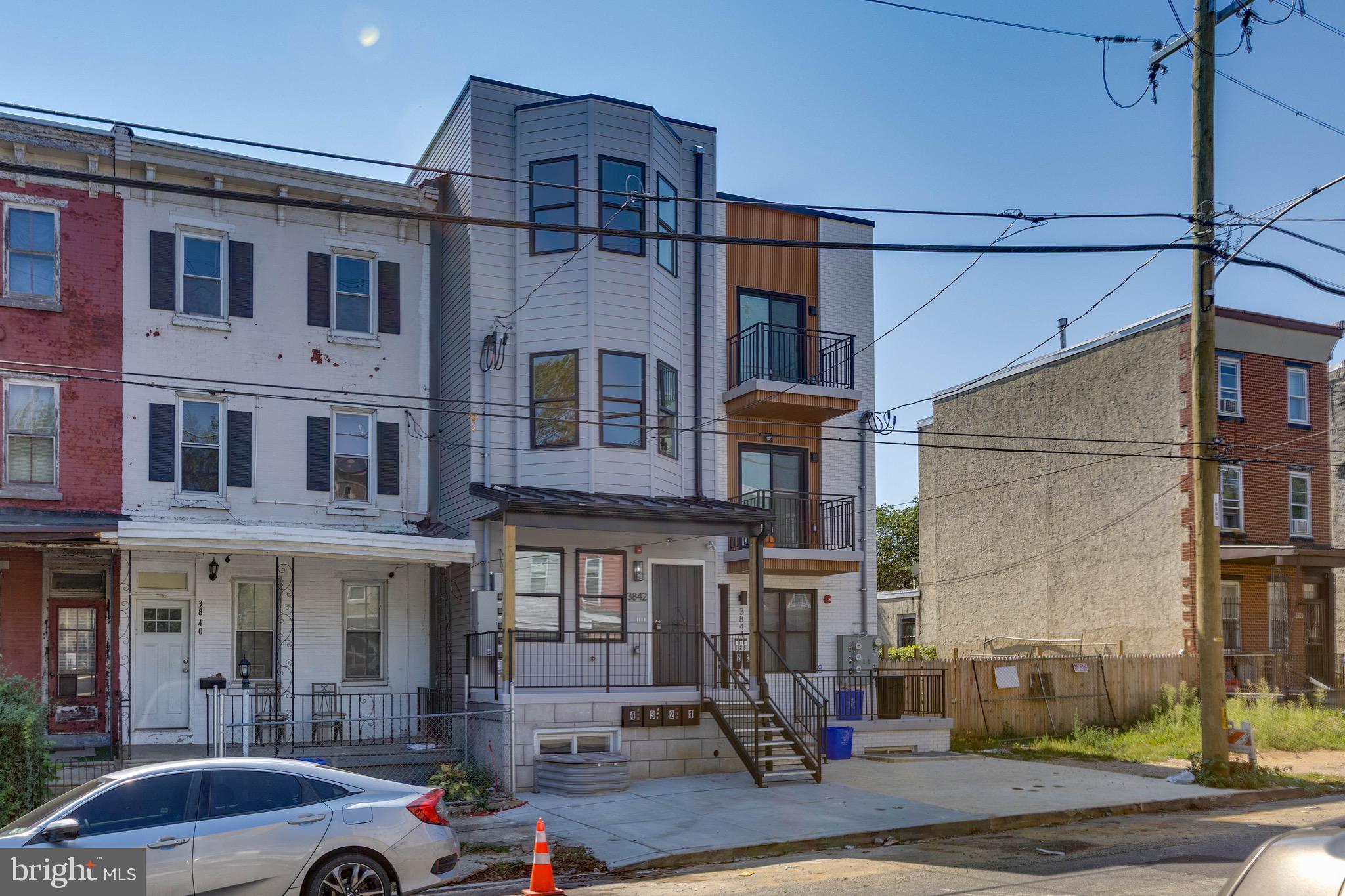 3842 FAIRMOUNT AVENUE 4