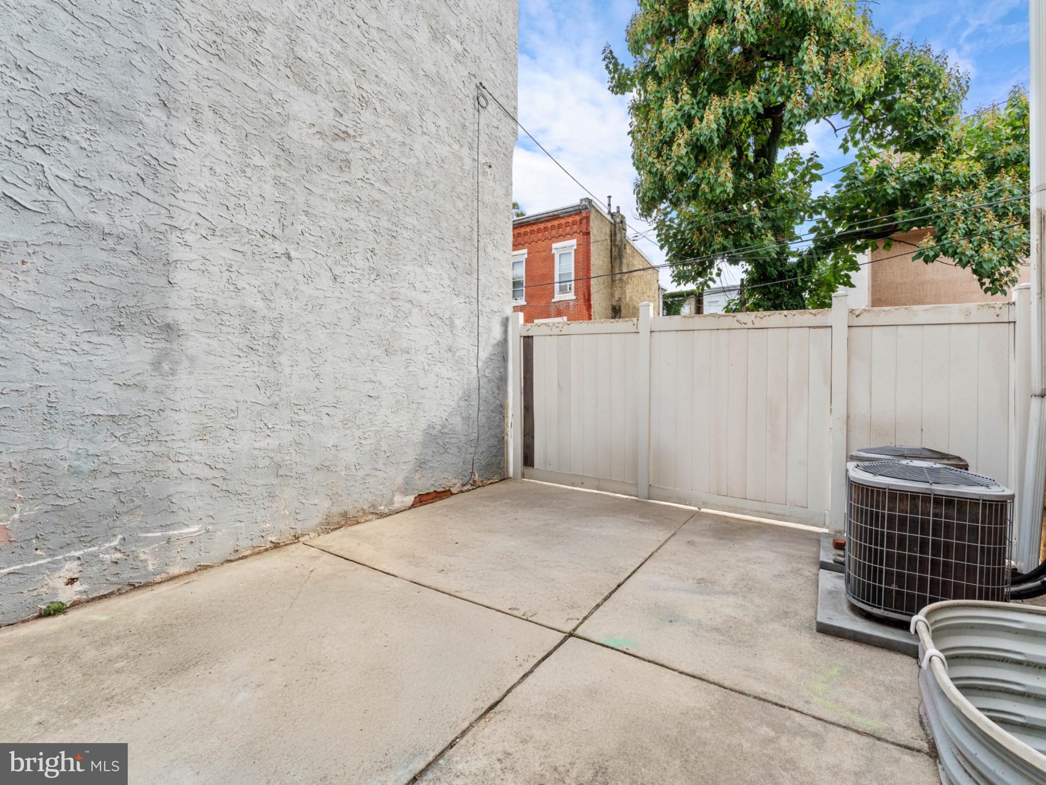 2129 N 18TH STREET 1