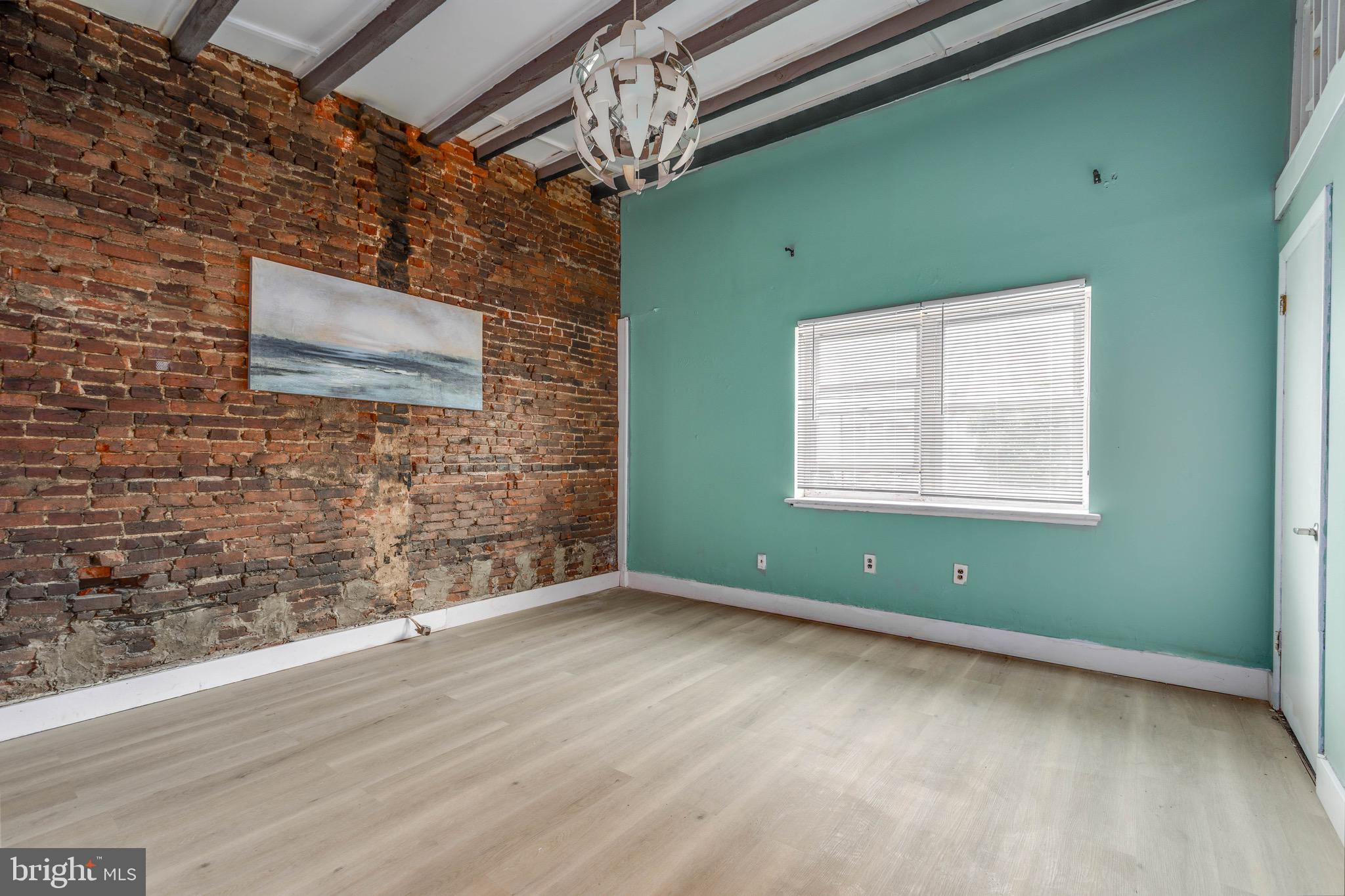 2620 E SOMERSET STREET 2