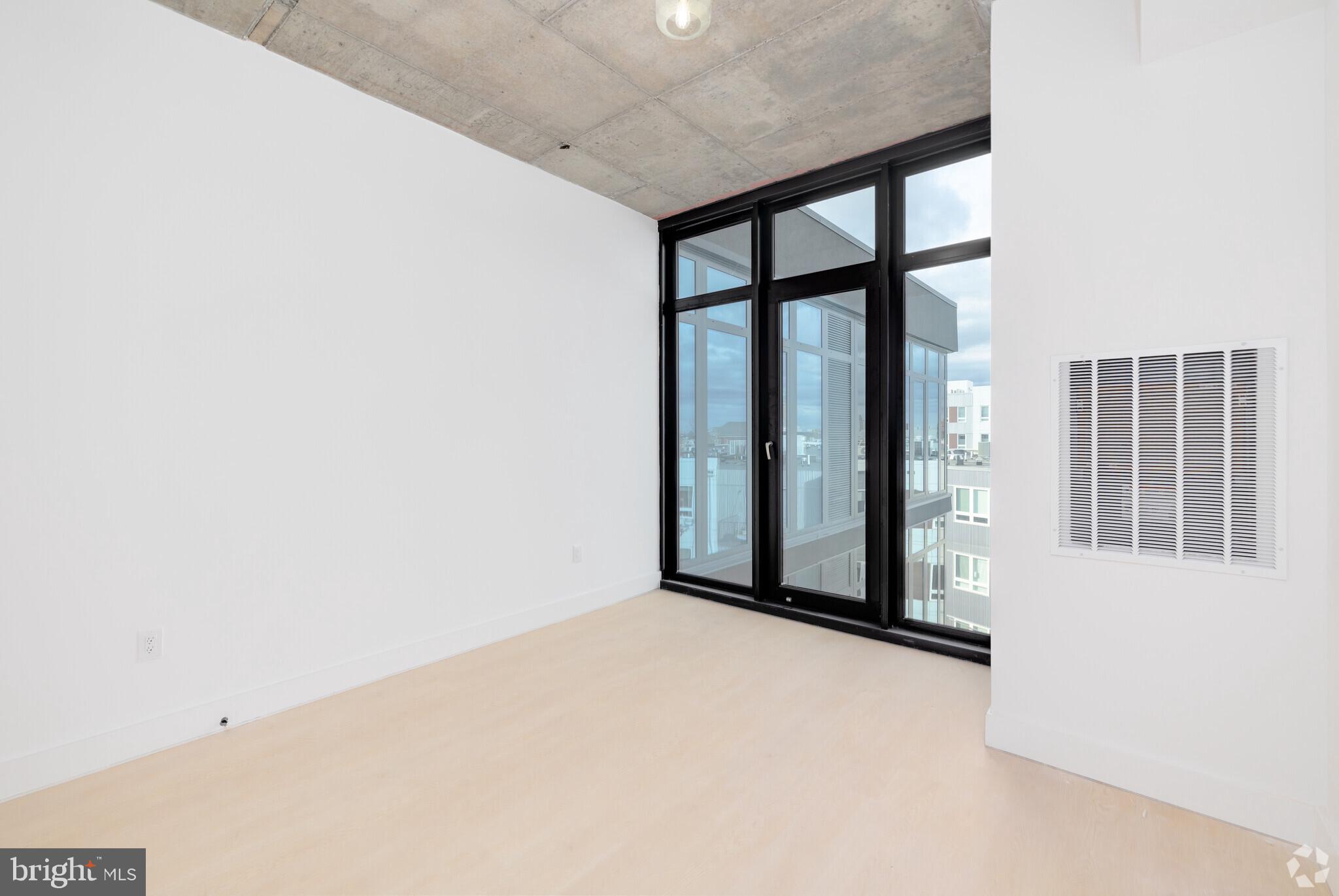 1222 N 2ND ST 302
