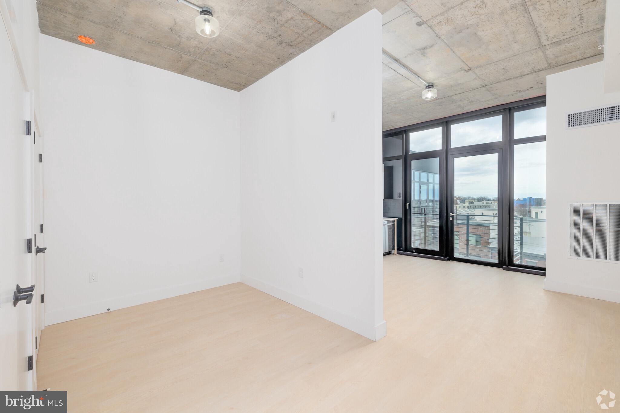 1222 N 2ND ST 302