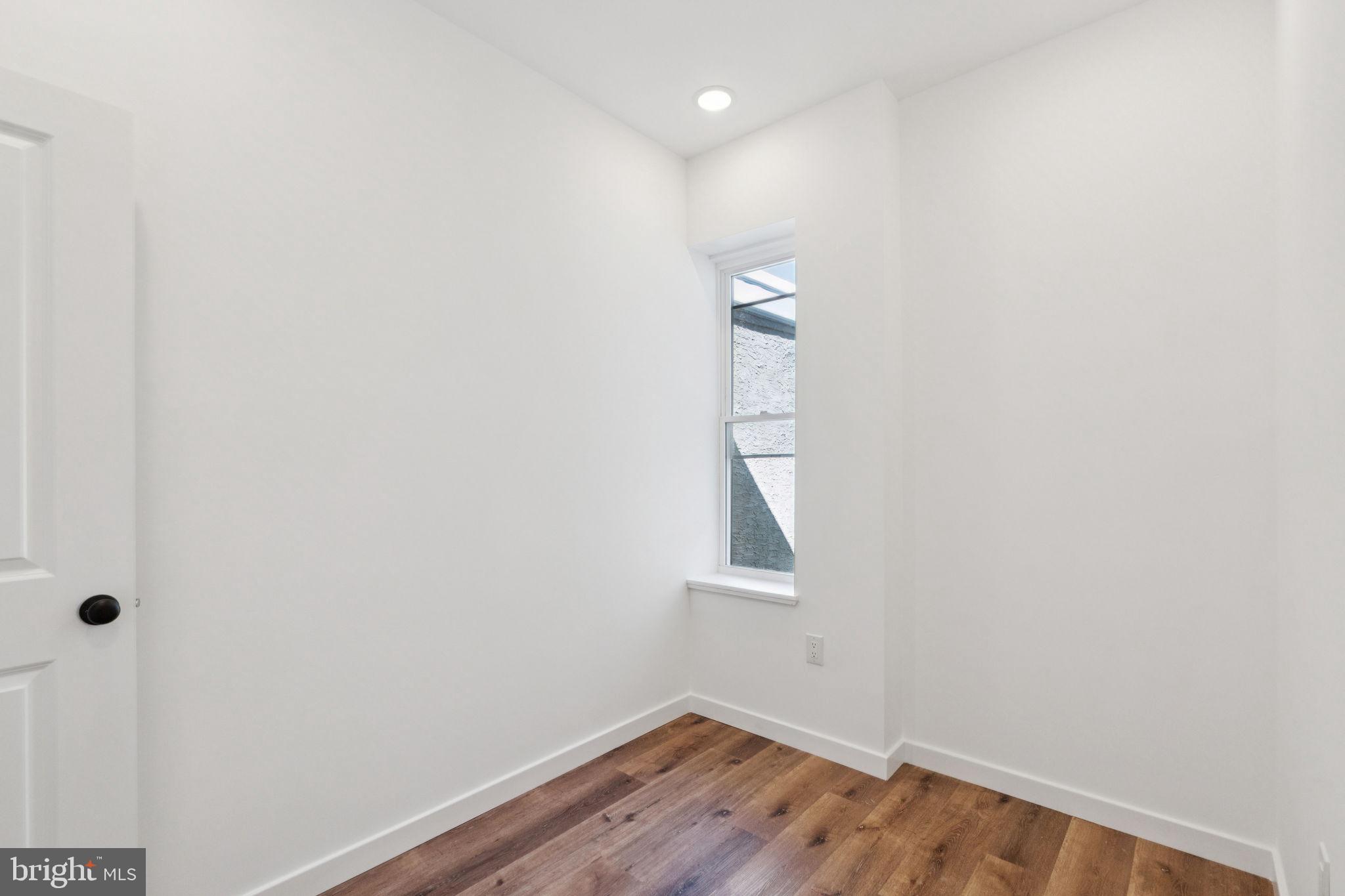 1125 W CUMBERLAND STREET 1