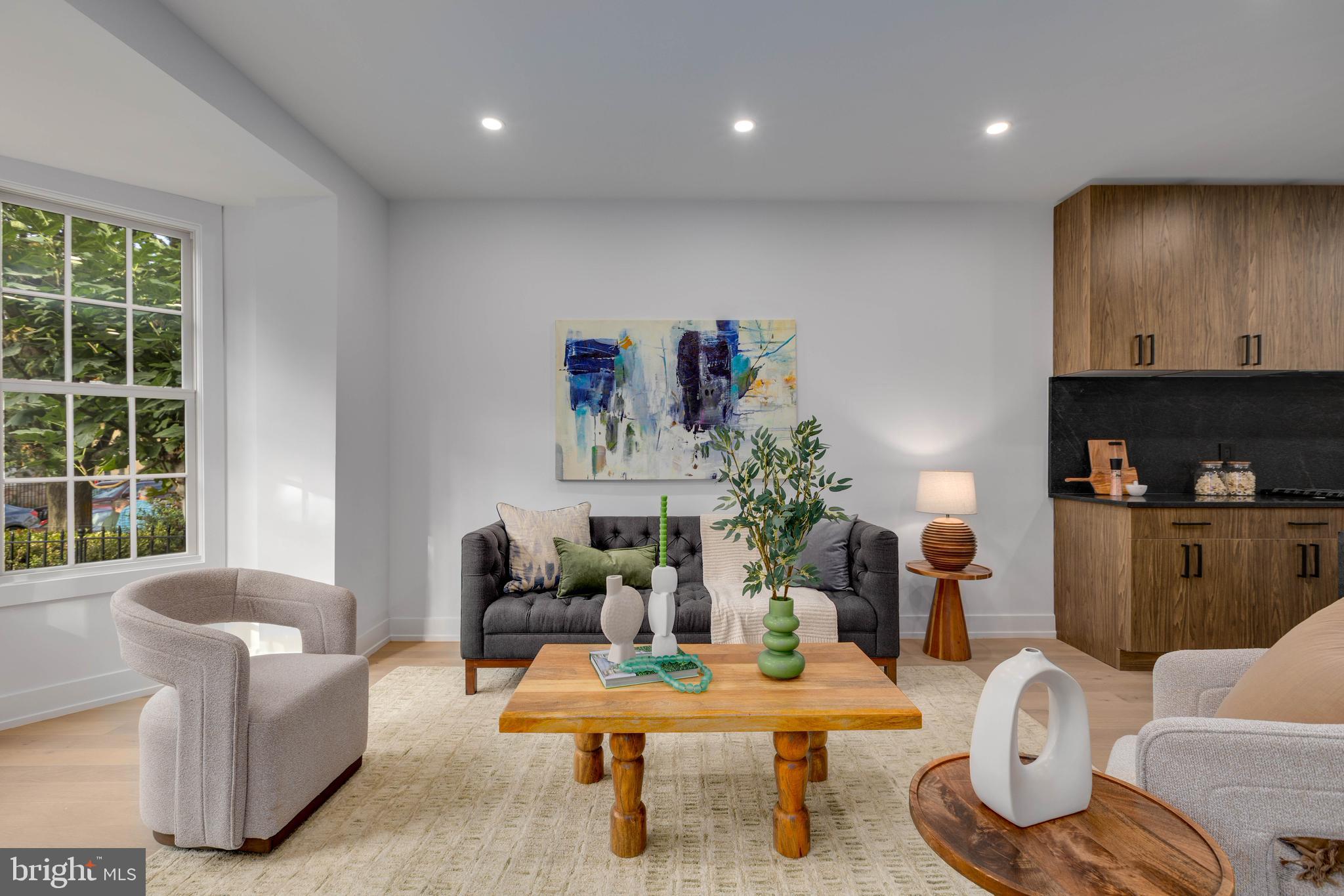 2139 BAINBRIDGE STREET