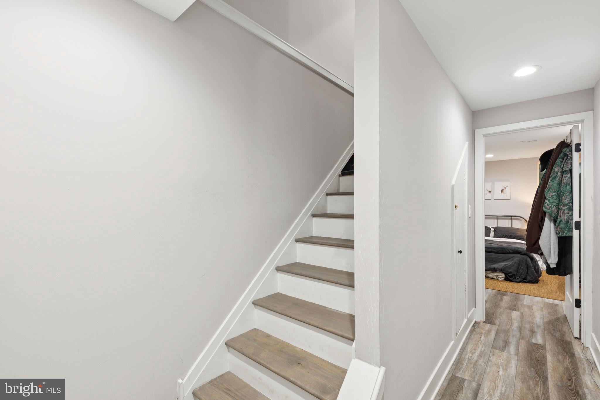 2432 JASPER STREET 1