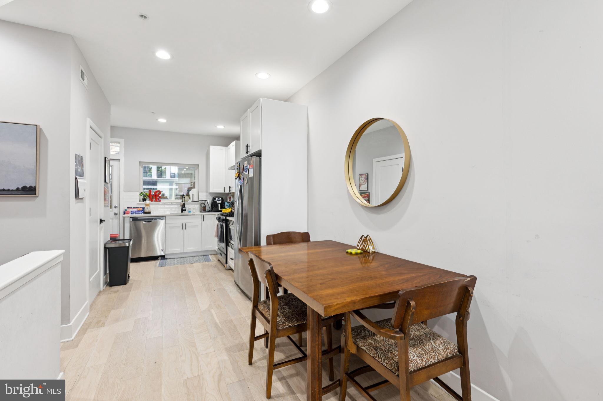 2432 JASPER STREET 1