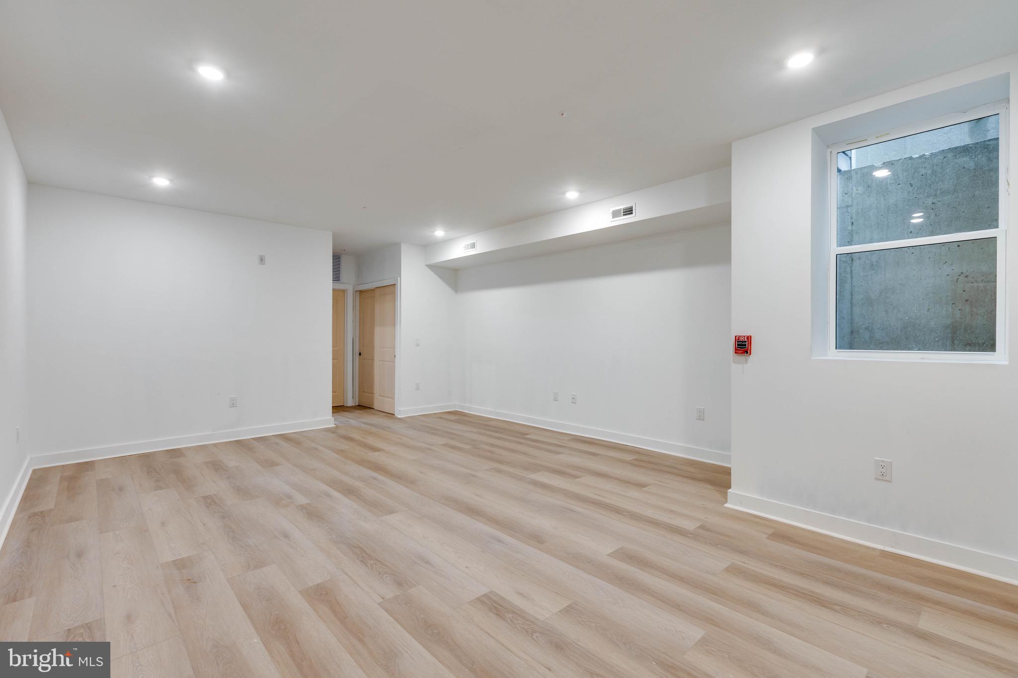 3962 PARRISH STREET 2