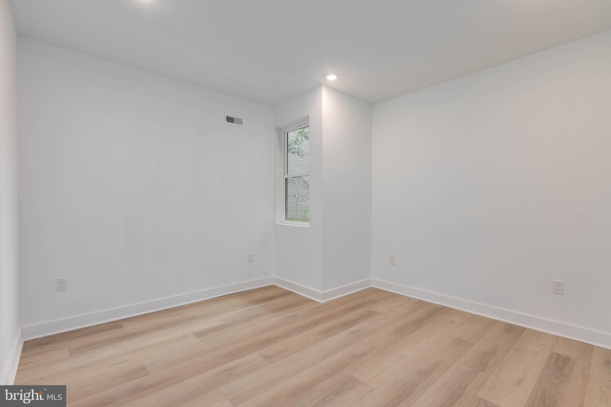 3962 PARRISH STREET 2