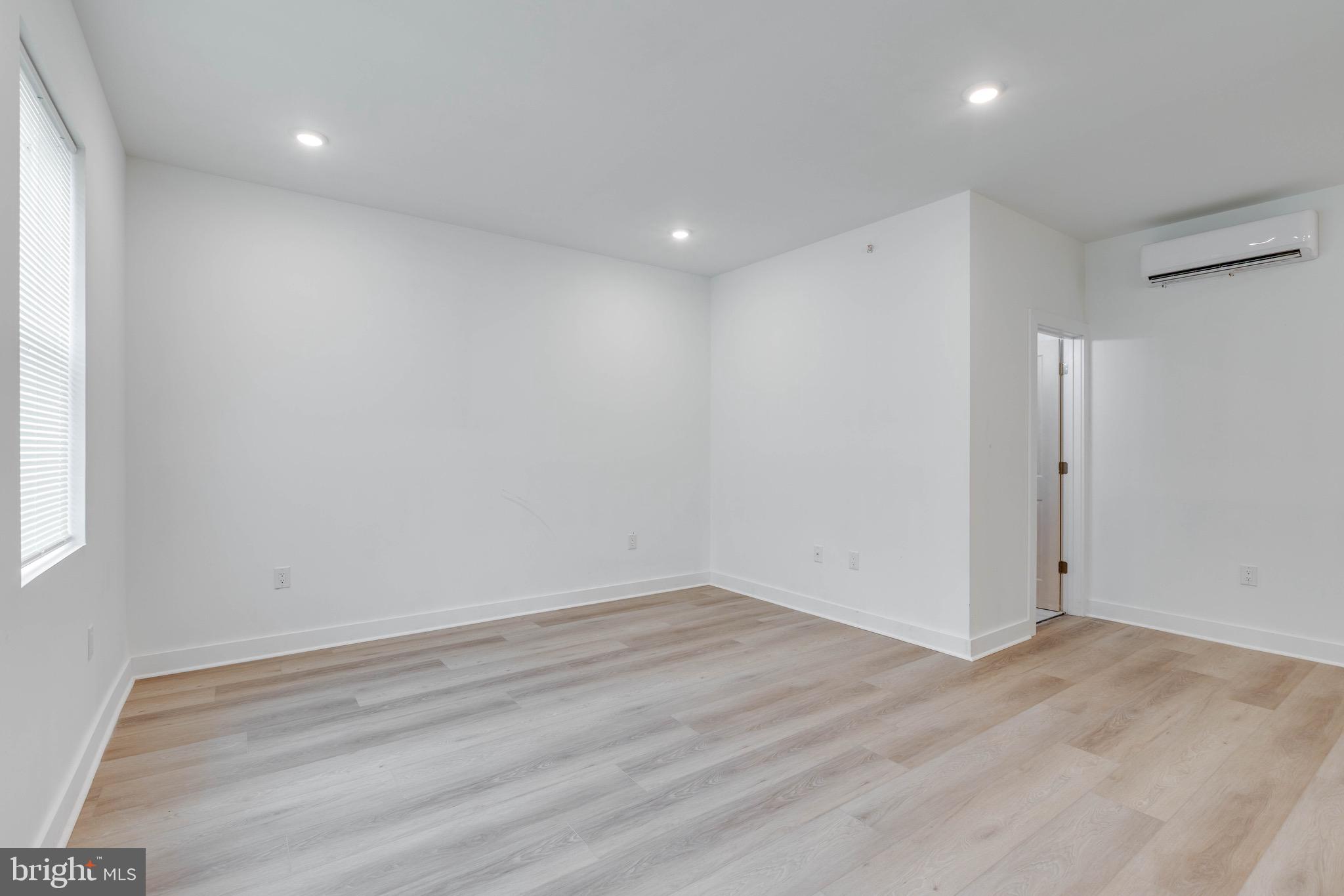 3962 PARRISH STREET 5