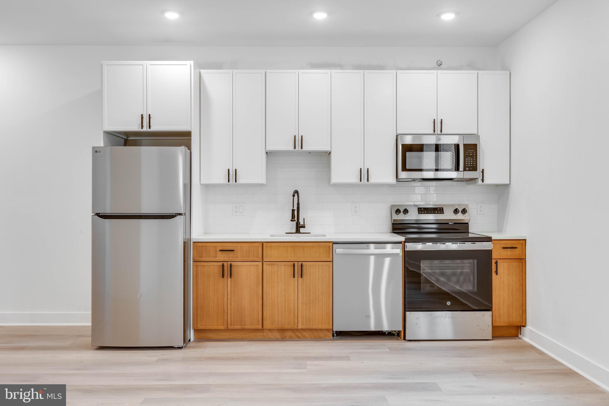 3962 PARRISH STREET 5