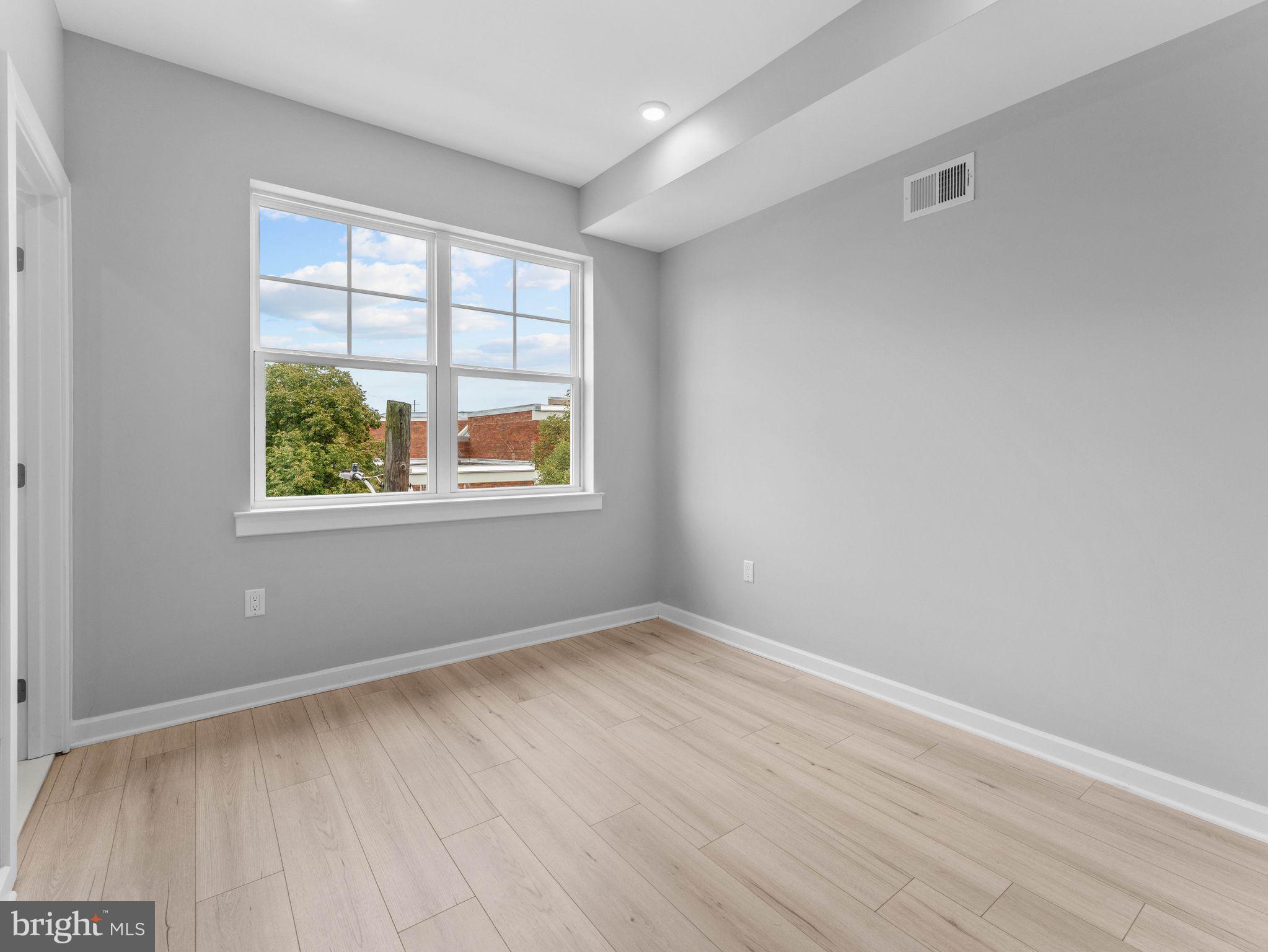 1682 N 54TH STREET 4
