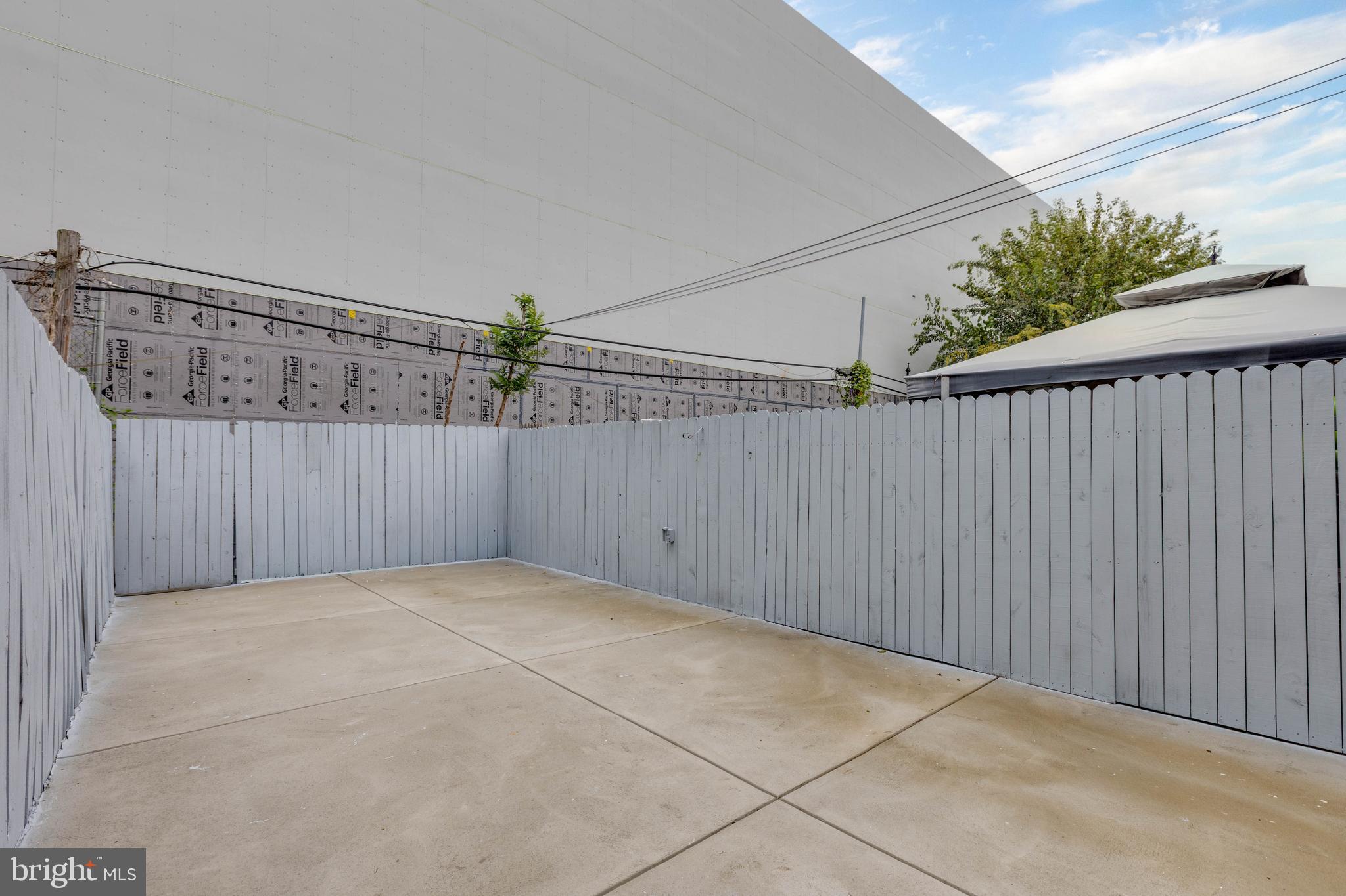 3497 WEIKEL STREET