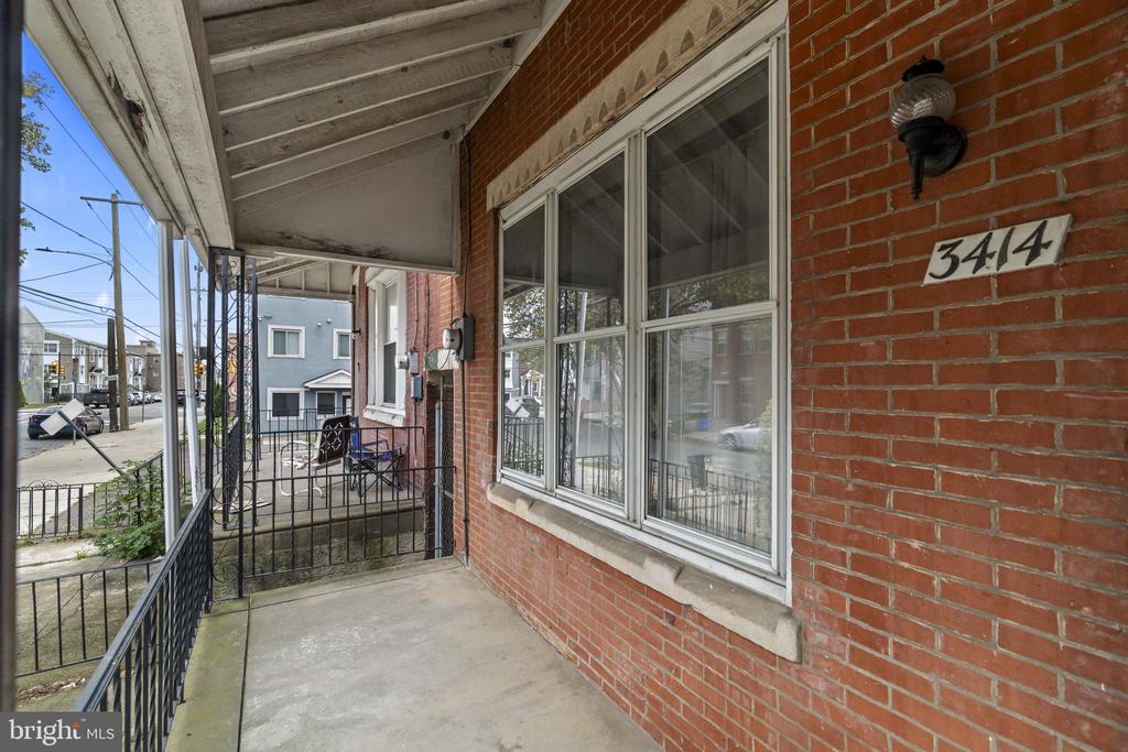 3414 WALLACE STREET