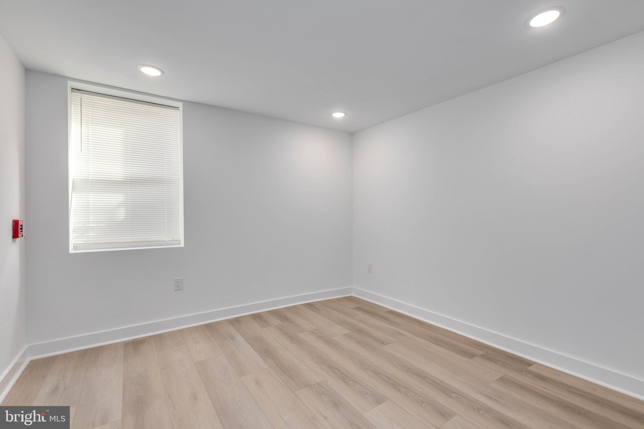 716 N SHEDWICK STREET 1