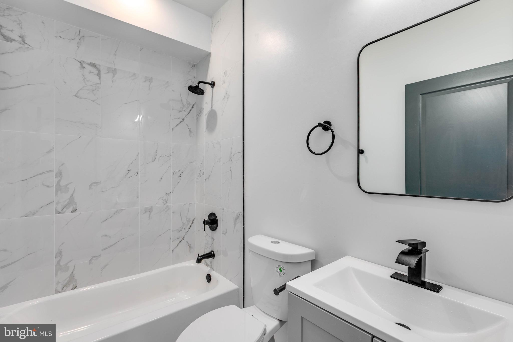 1221 W LEHIGH AVENUE 1