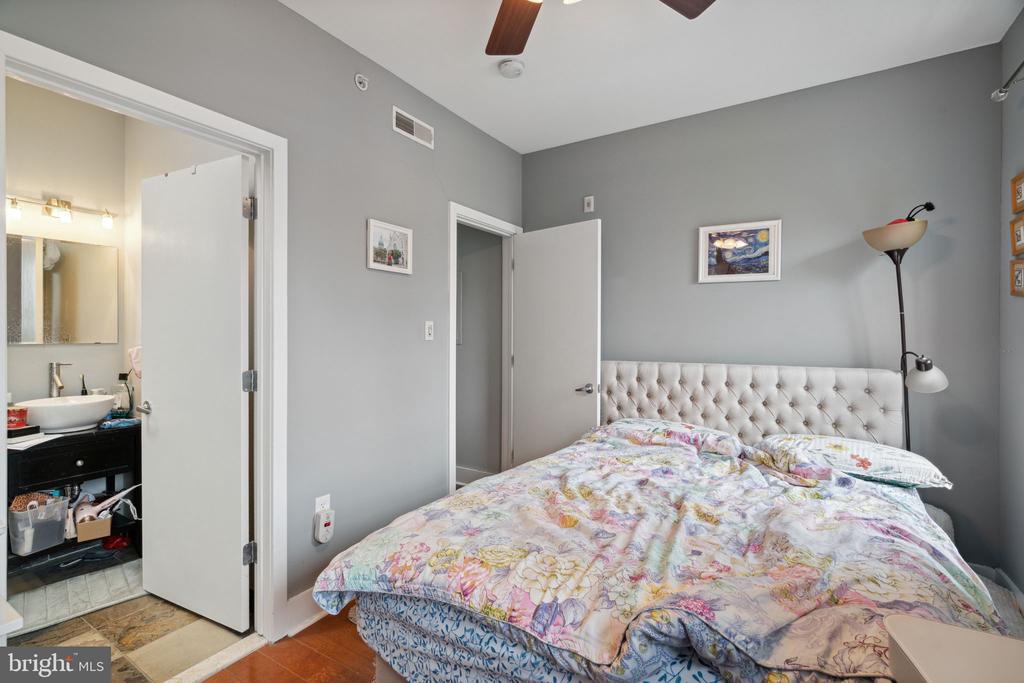 1818 CHRISTIAN STREET 3