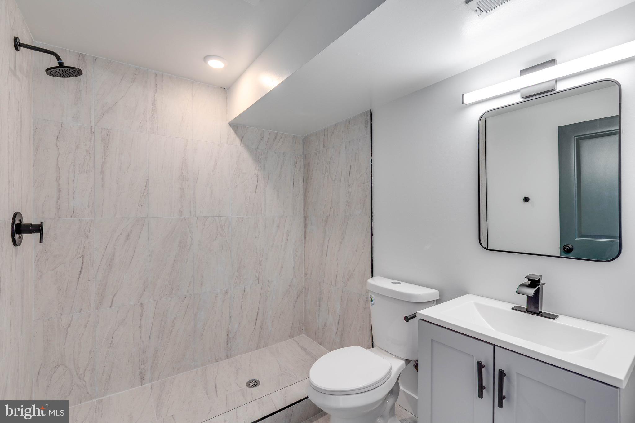 1223 W LEHIGH AVENUE 1