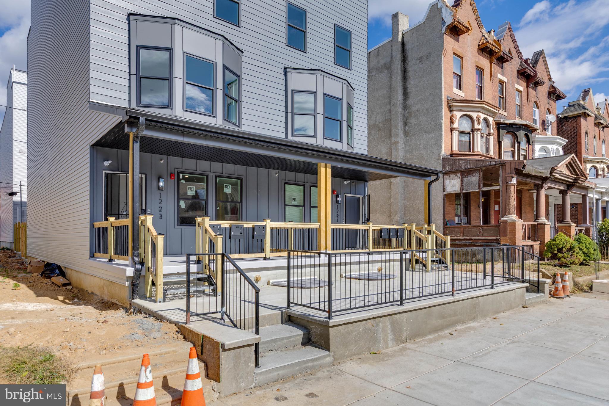 1223 W LEHIGH AVENUE 1