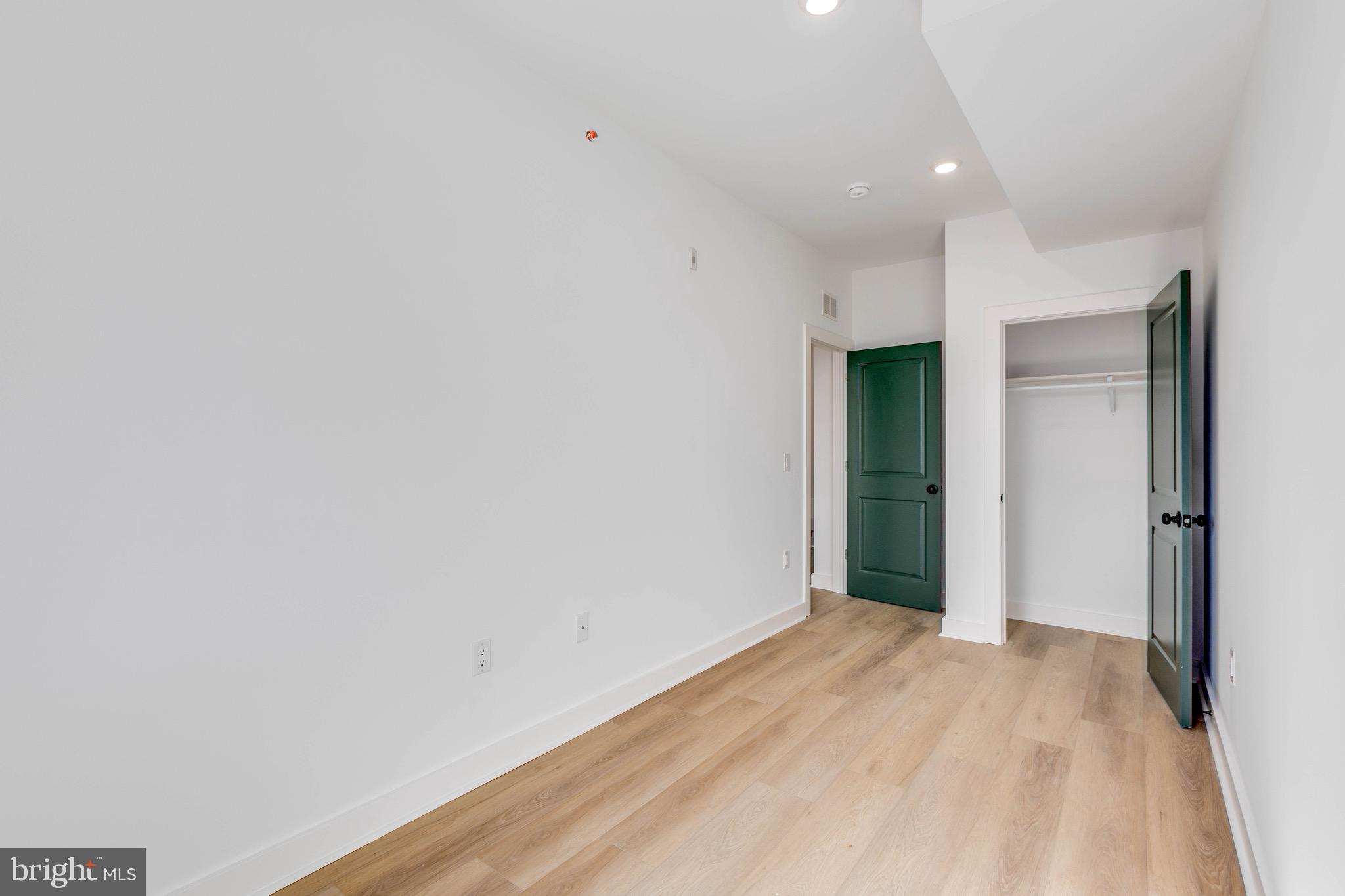 1223 W LEHIGH AVENUE 3