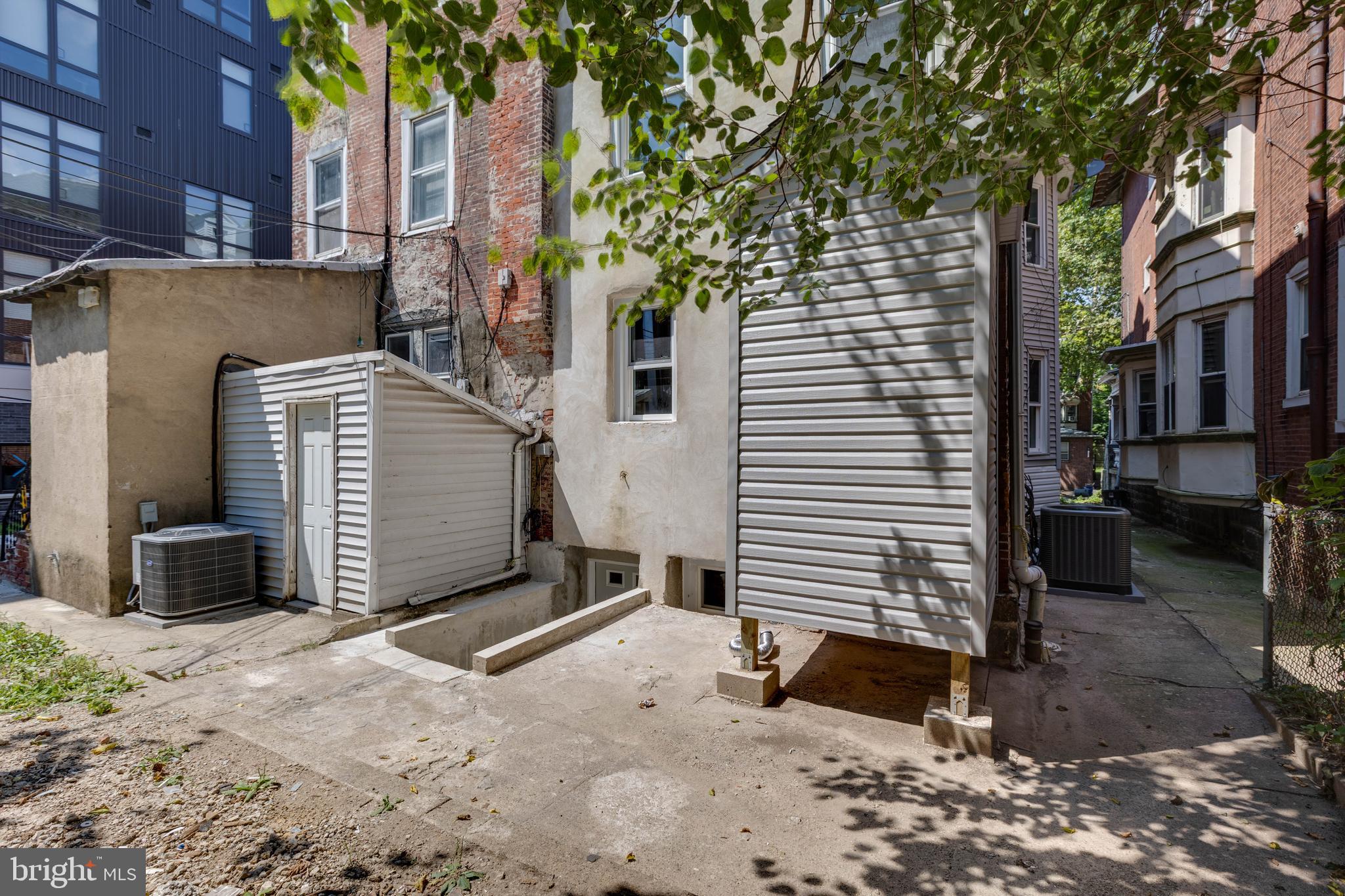 4220 BALTIMORE AVENUE