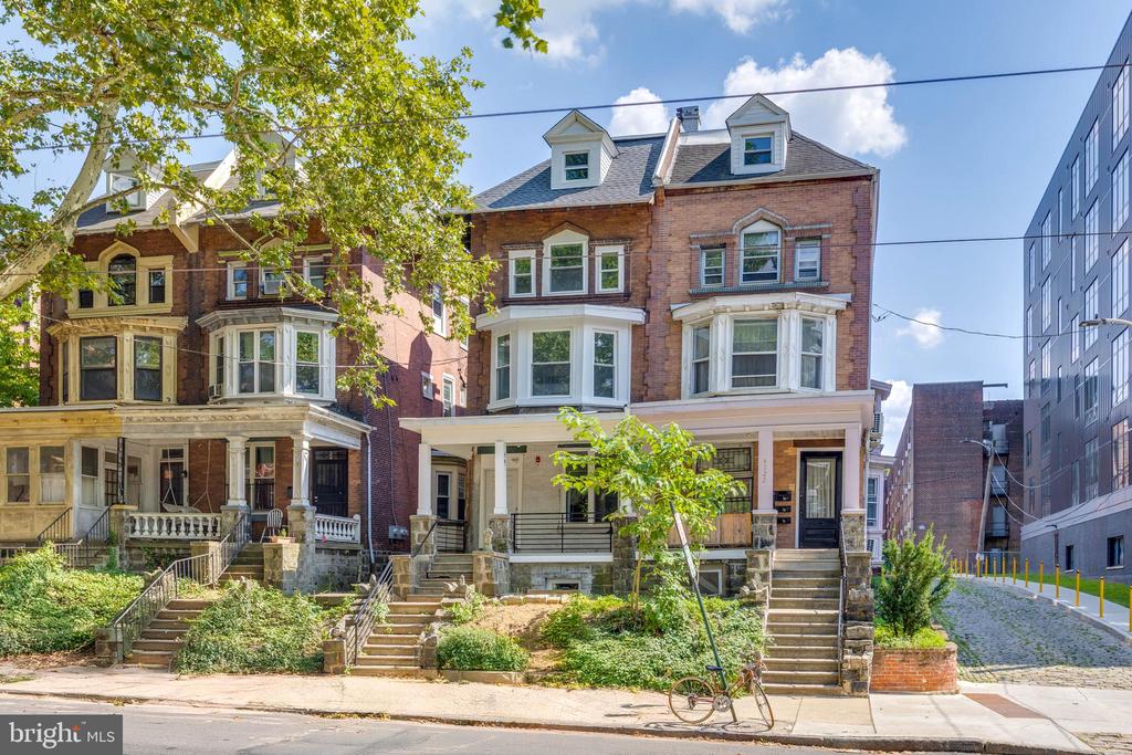 4220 BALTIMORE AVENUE
