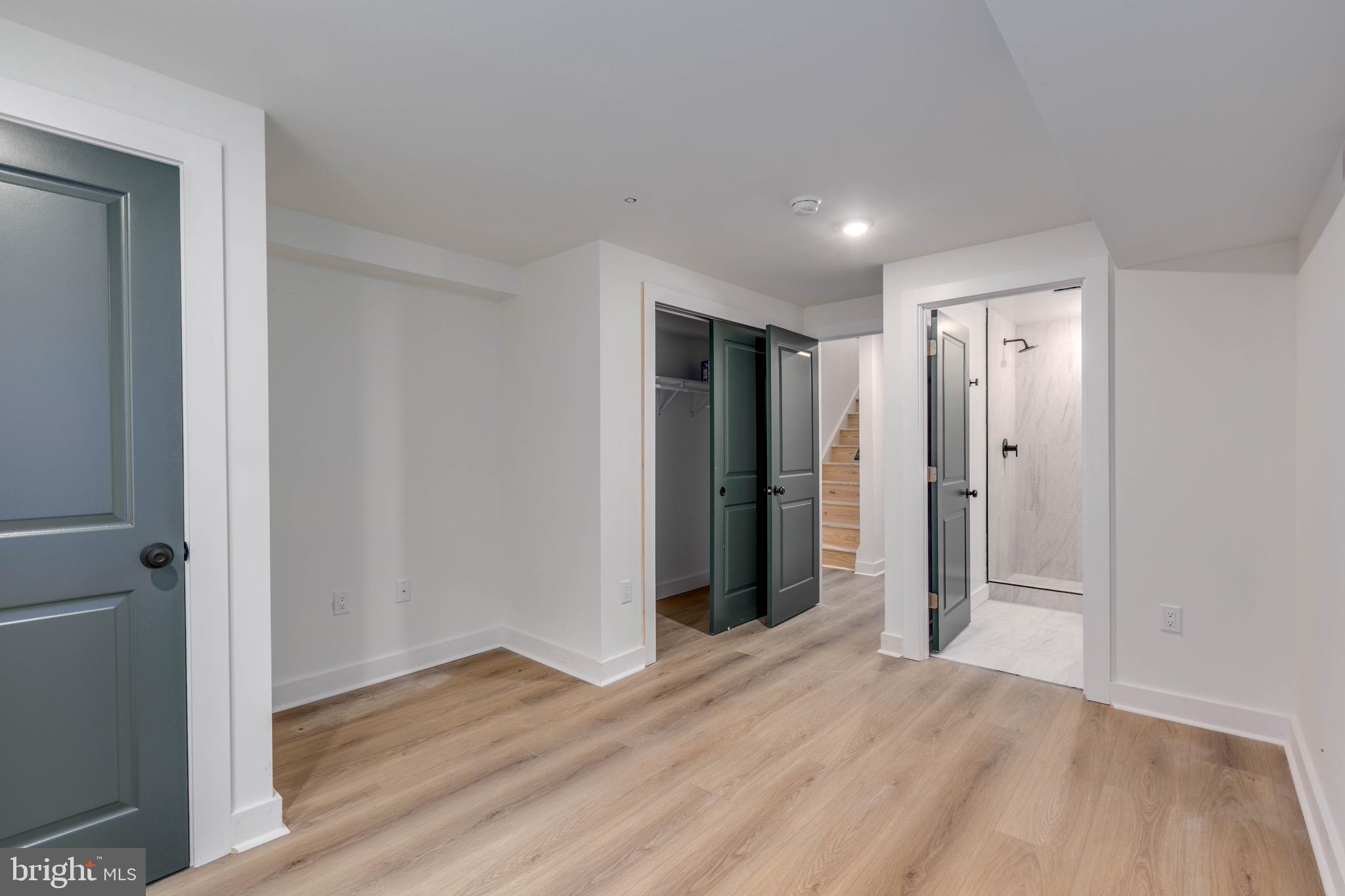 1222 W SILVER STREET 1