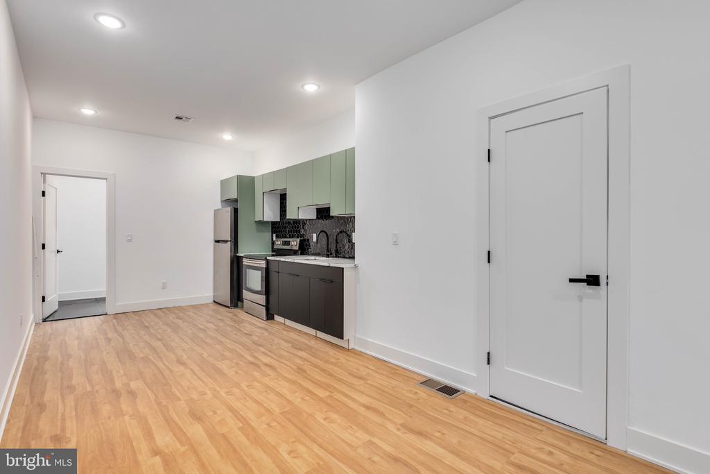 713 S 55TH STREET