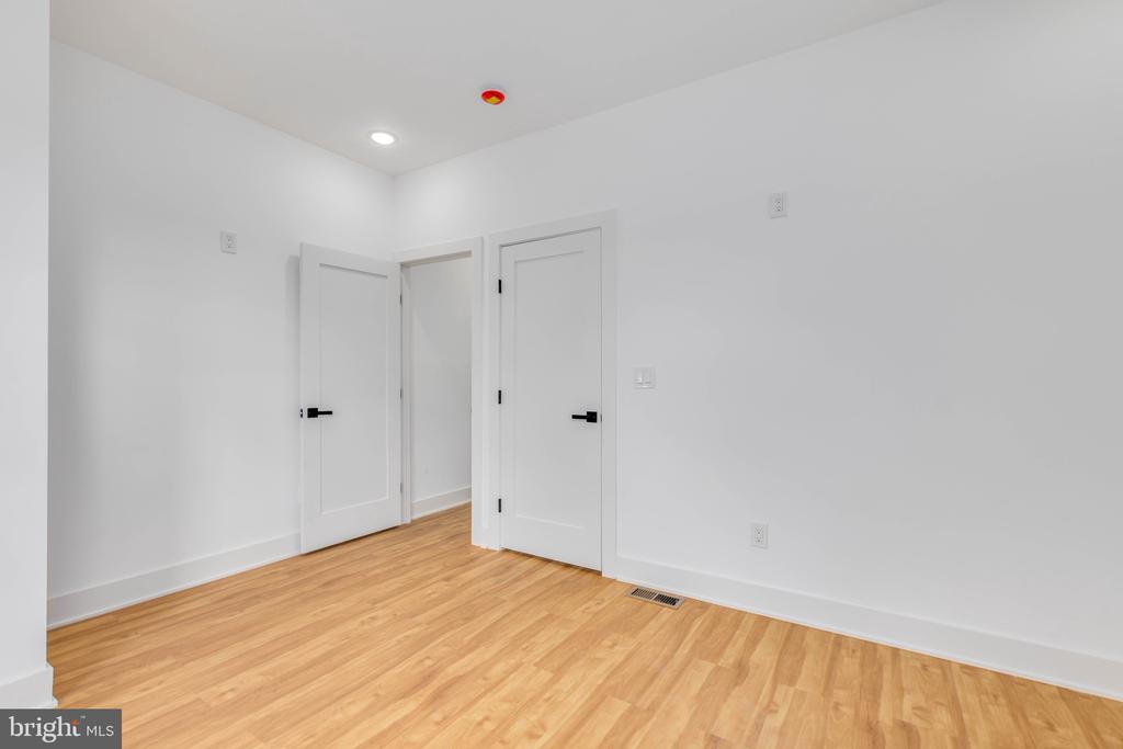 713 S 55TH STREET