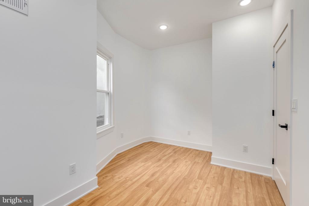 713 S 55TH STREET