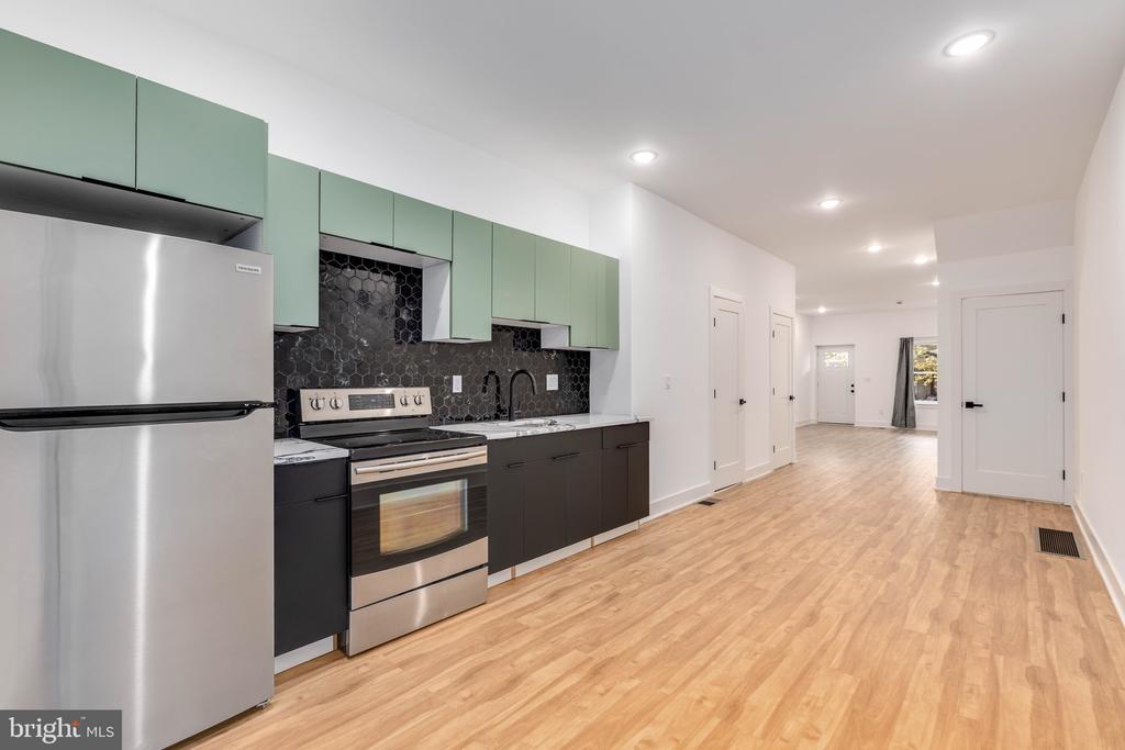 713 S 55TH STREET