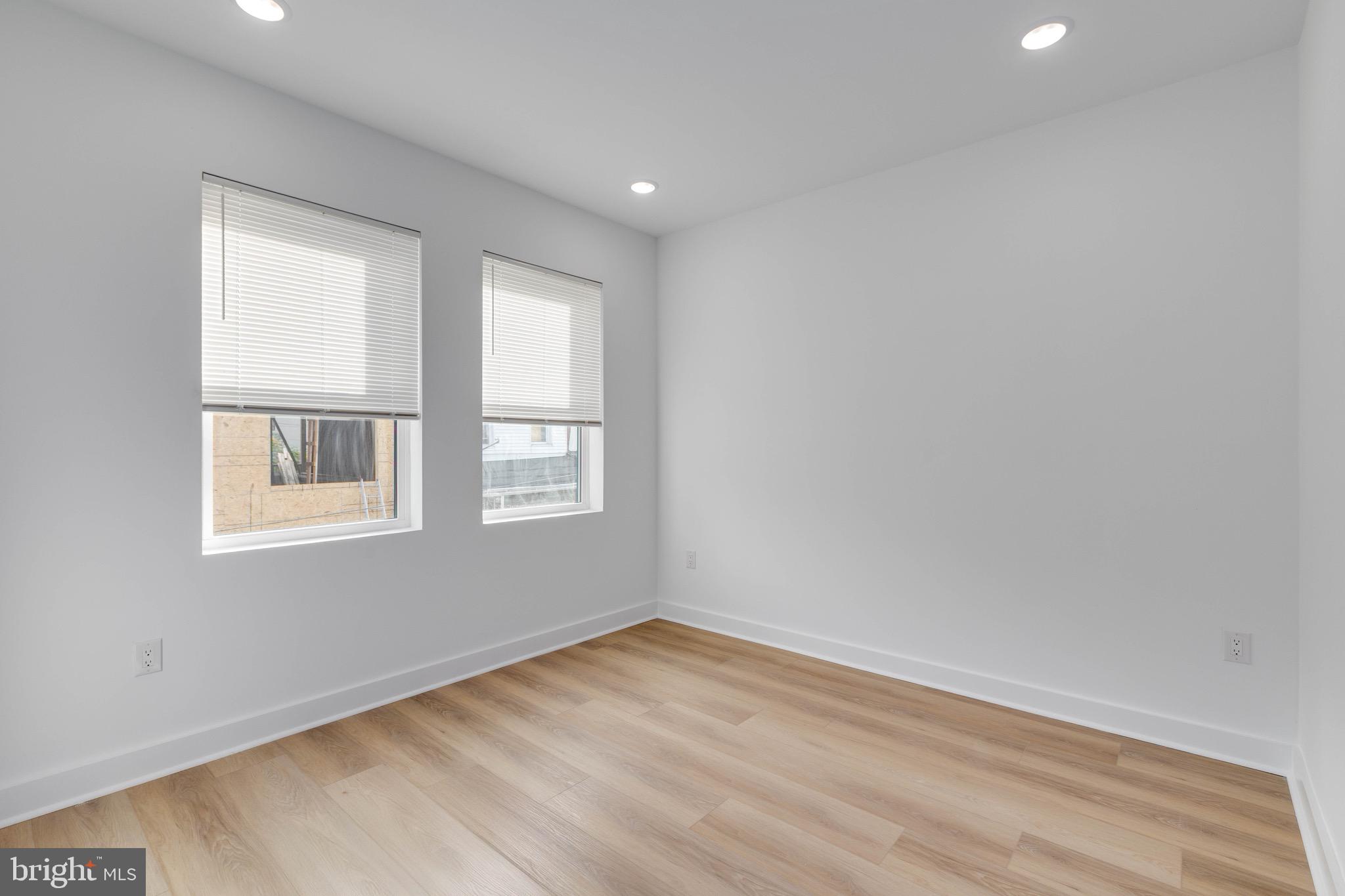 716 N SHEDWICK STREET 3