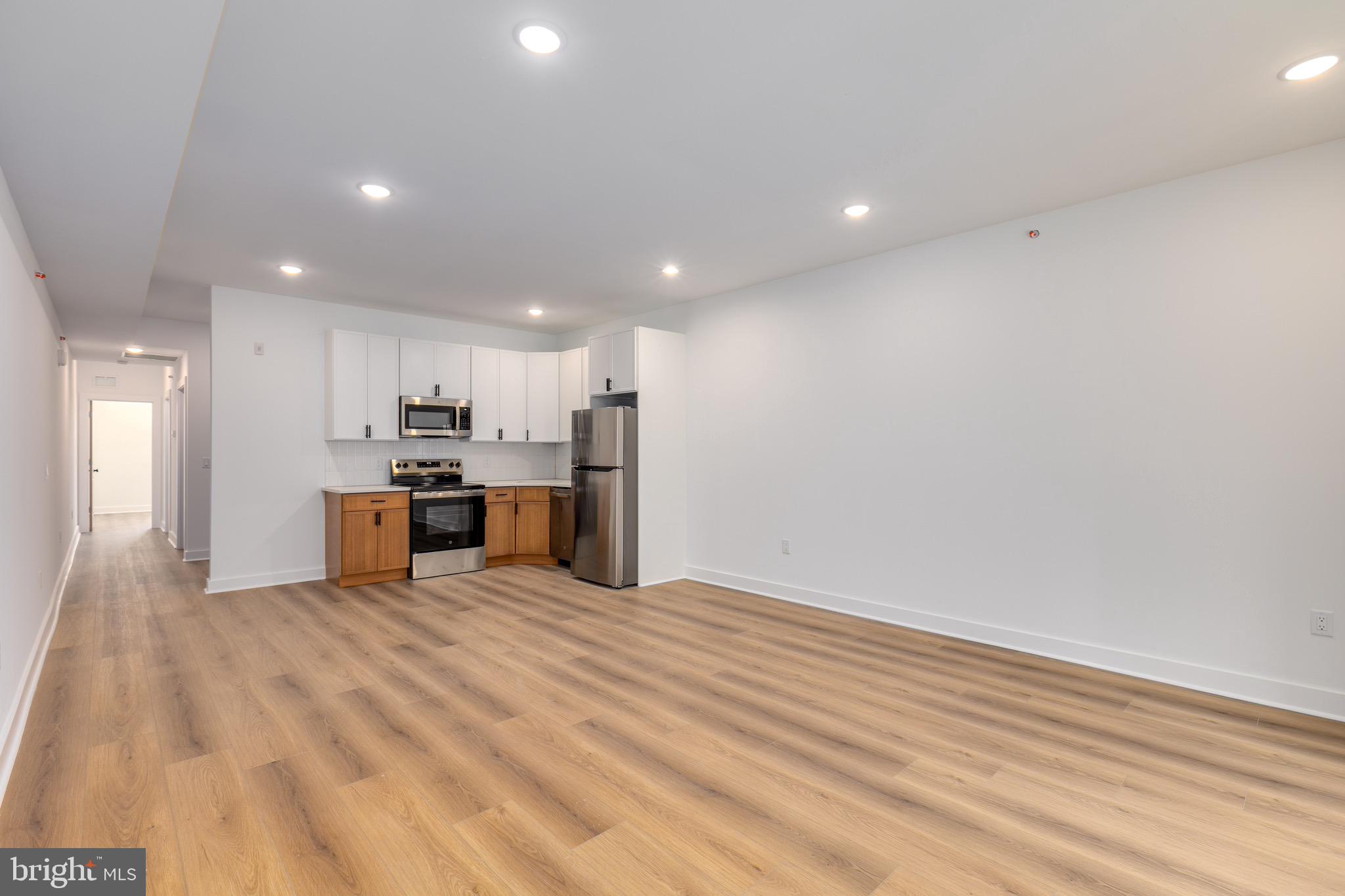 2502 N 10TH STREET 4