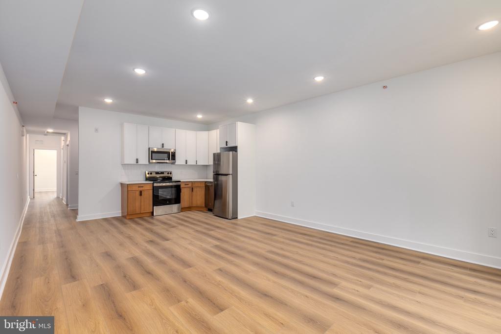 2502 N 10TH STREET 4