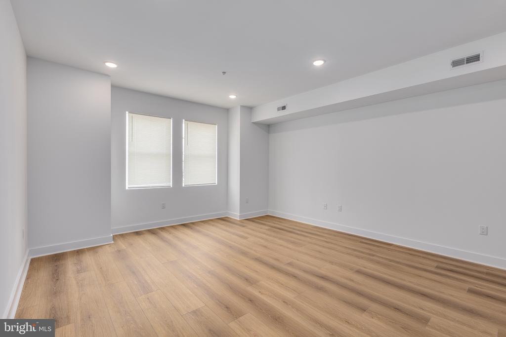 2502 N 10TH STREET 4