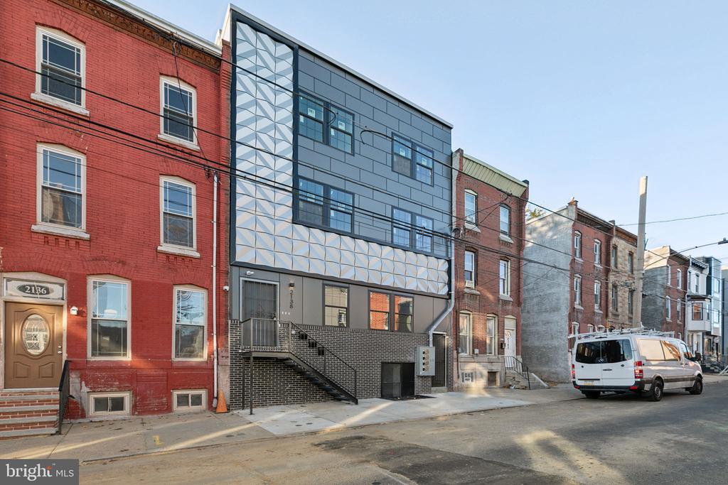 2138 N 9TH STREET 3