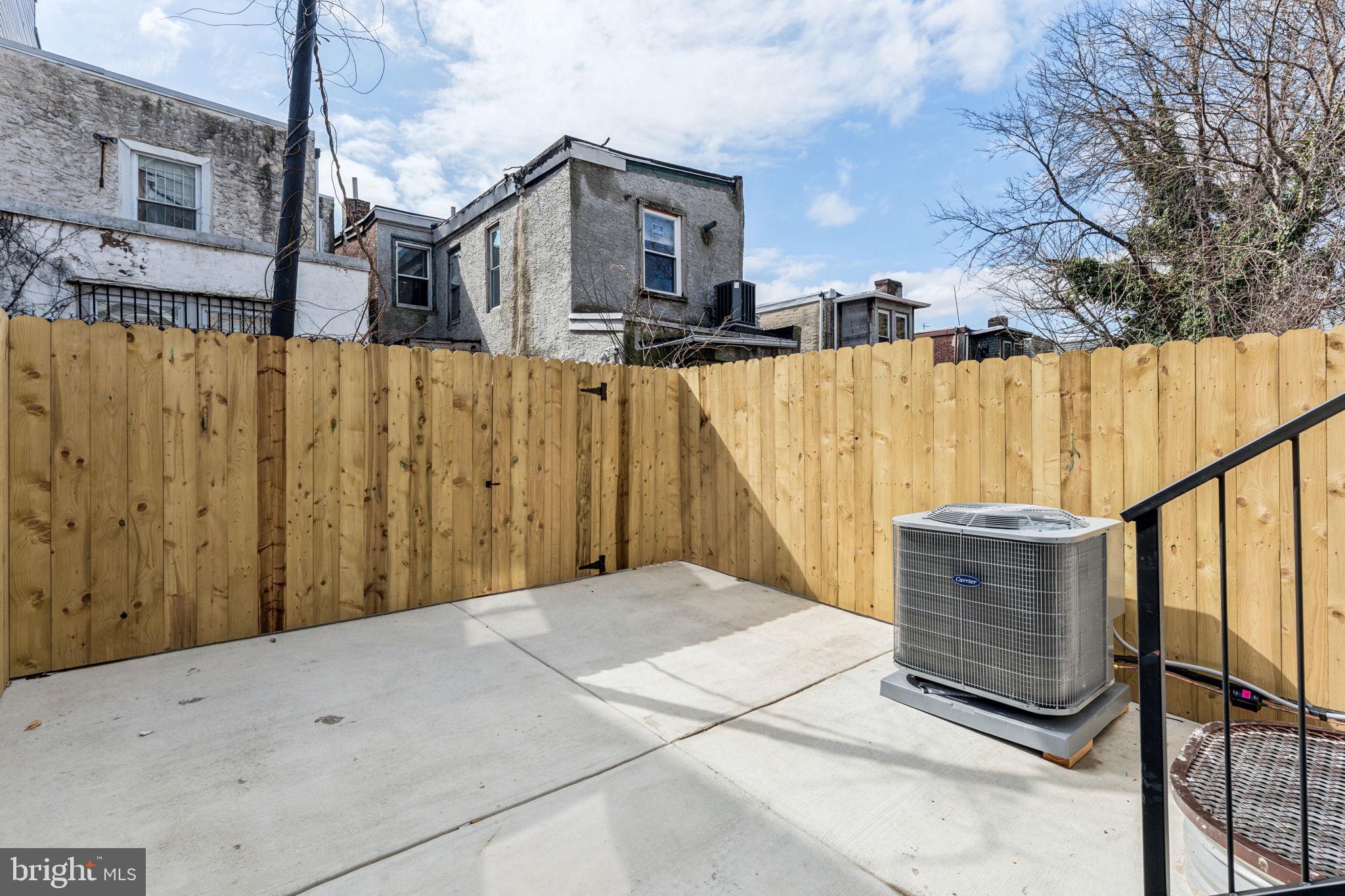 1010 W ARIZONA STREET 1