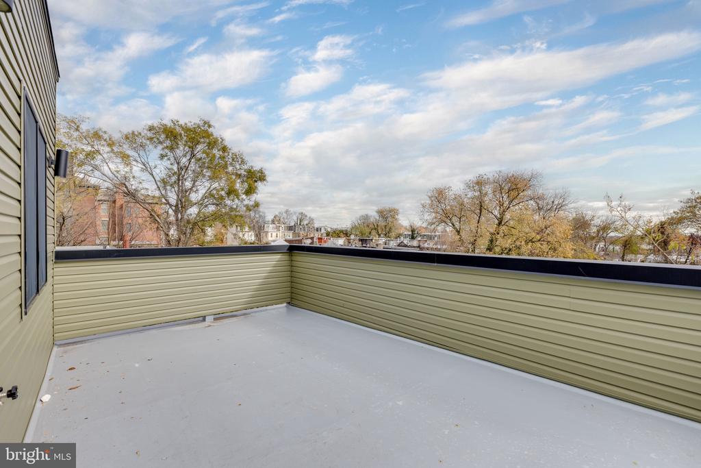 178 W SEYMOUR STREET 3