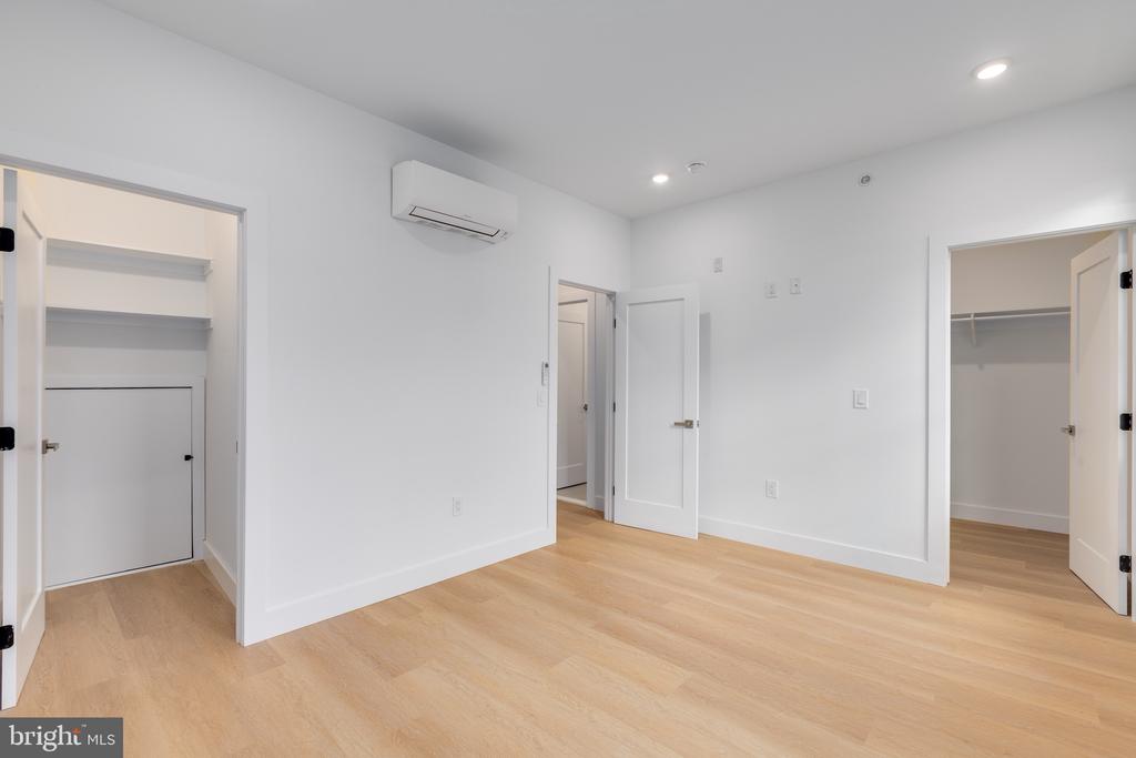 178 W SEYMOUR STREET 3