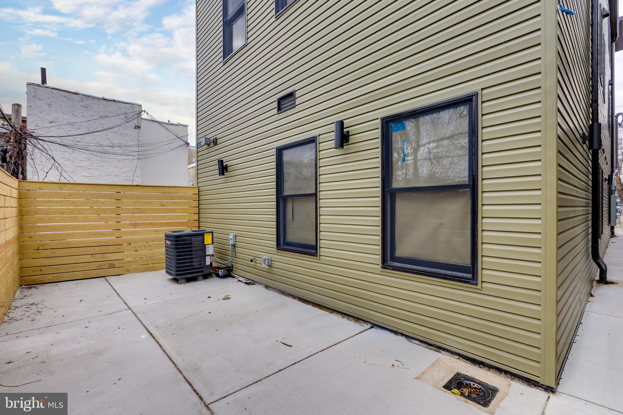 178 W SEYMOUR STREET 3