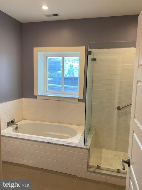 2715 E SOMERSET STREET 2