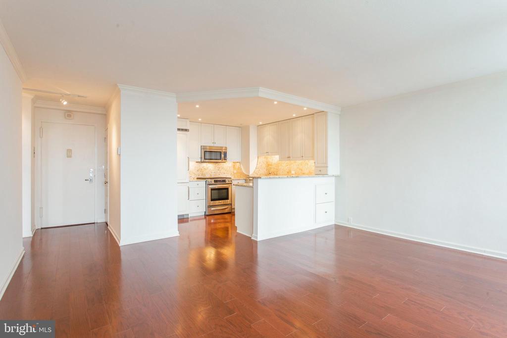 200 LOCUST STREET 9HN