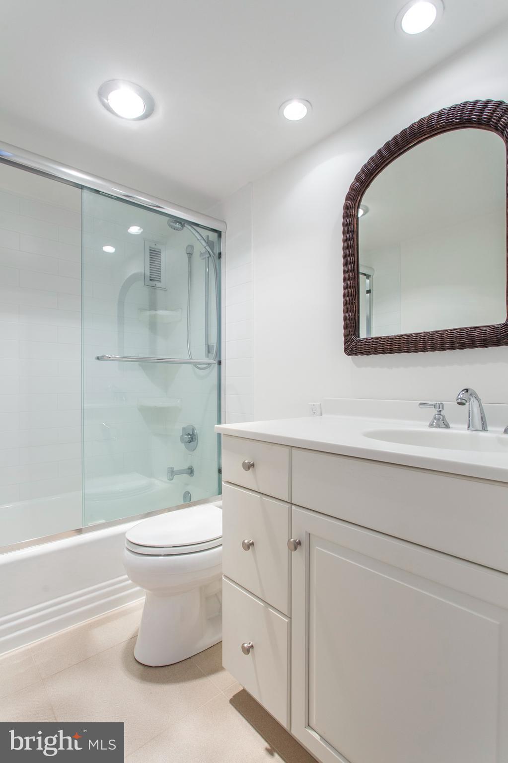 200 LOCUST STREET 9HN