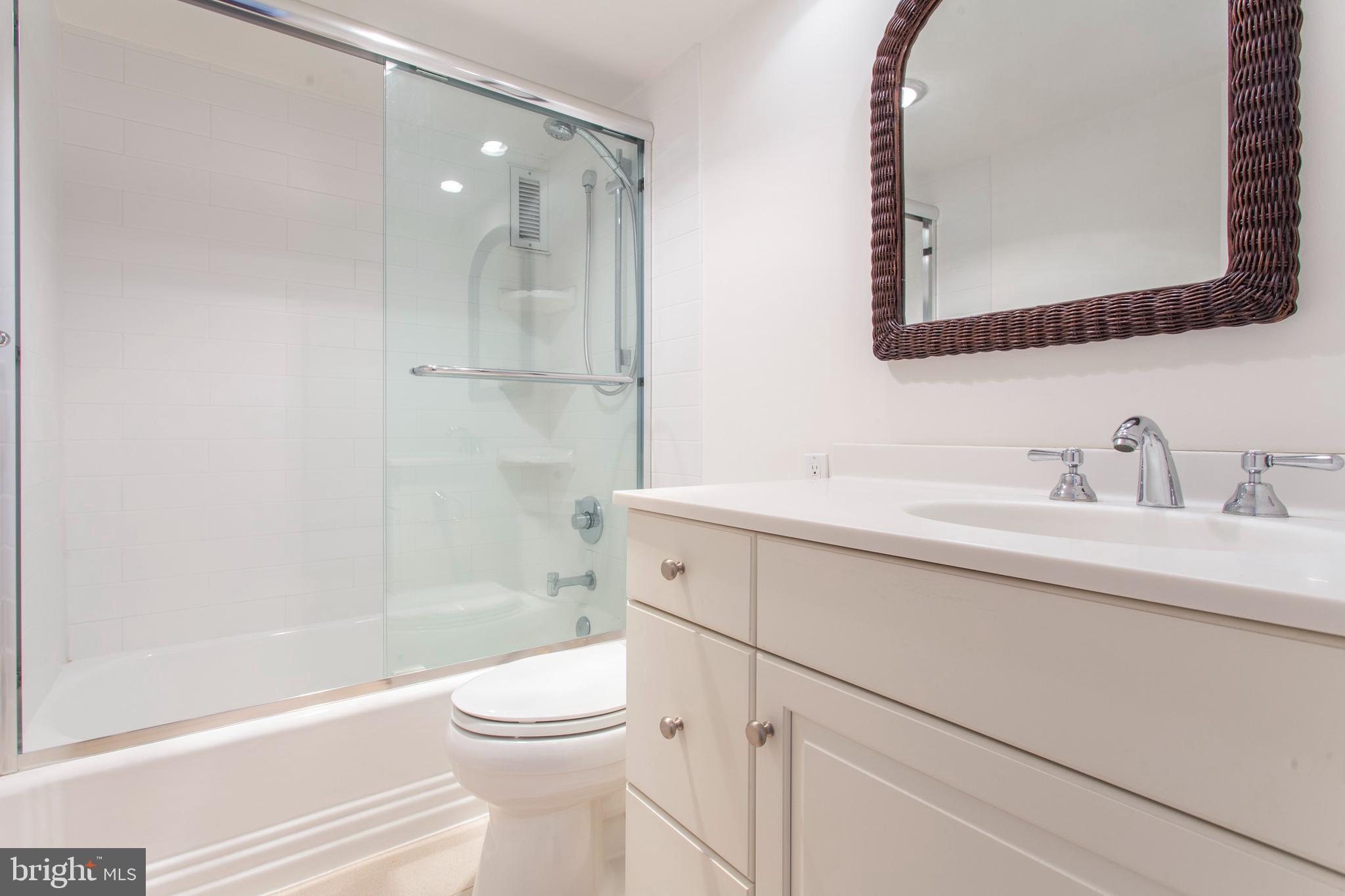 200 LOCUST STREET 9HN