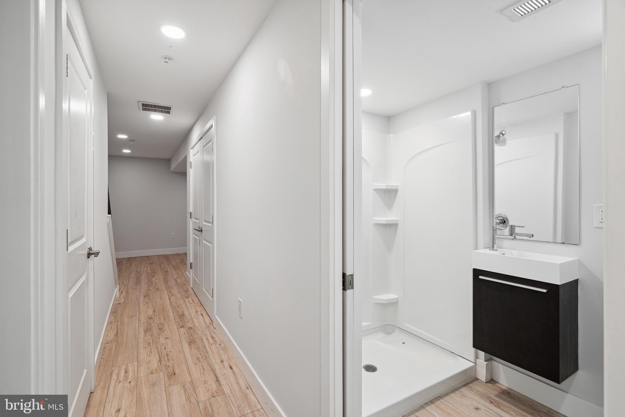 1448 N MYRTLEWOOD STREET