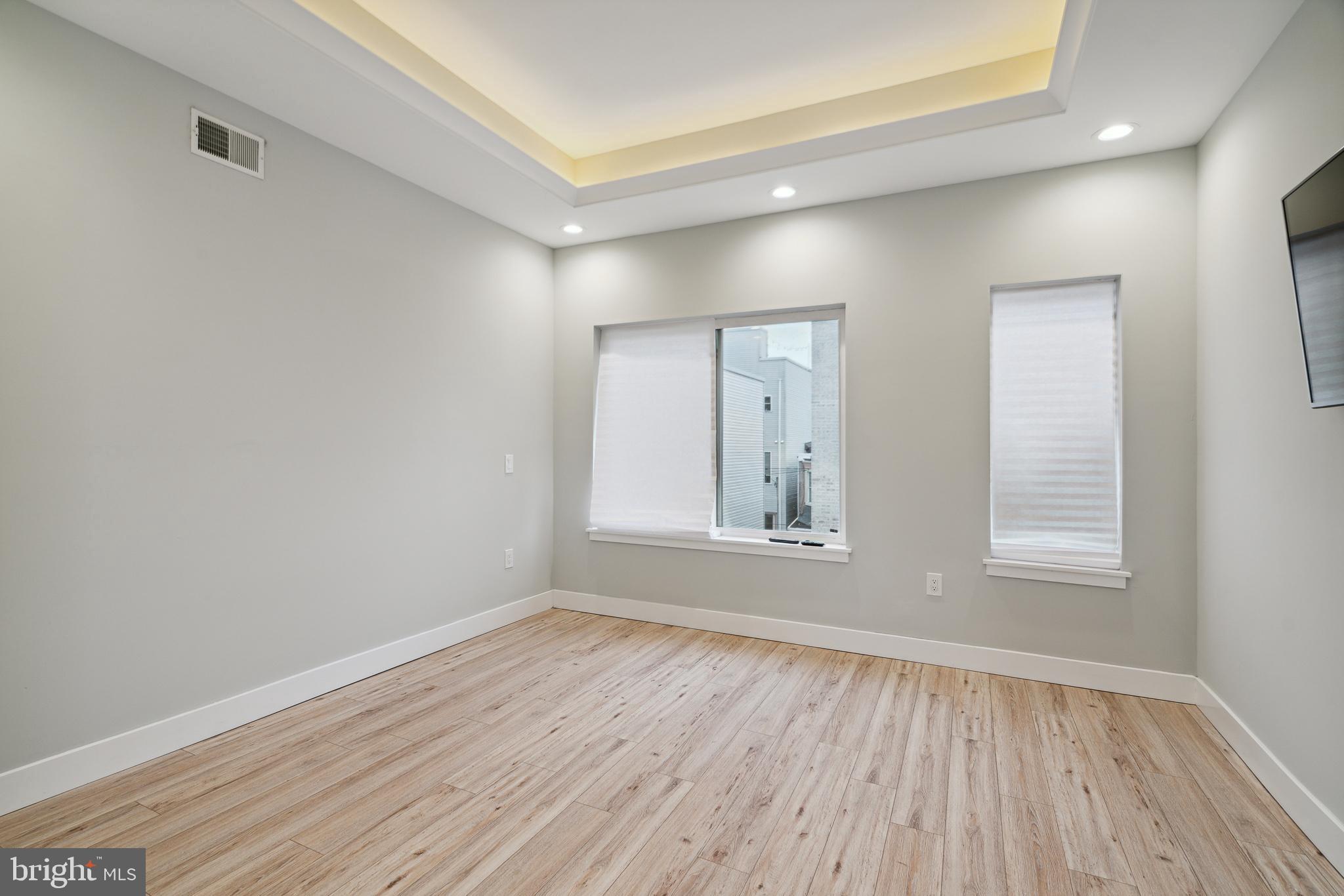 1448 N MYRTLEWOOD STREET