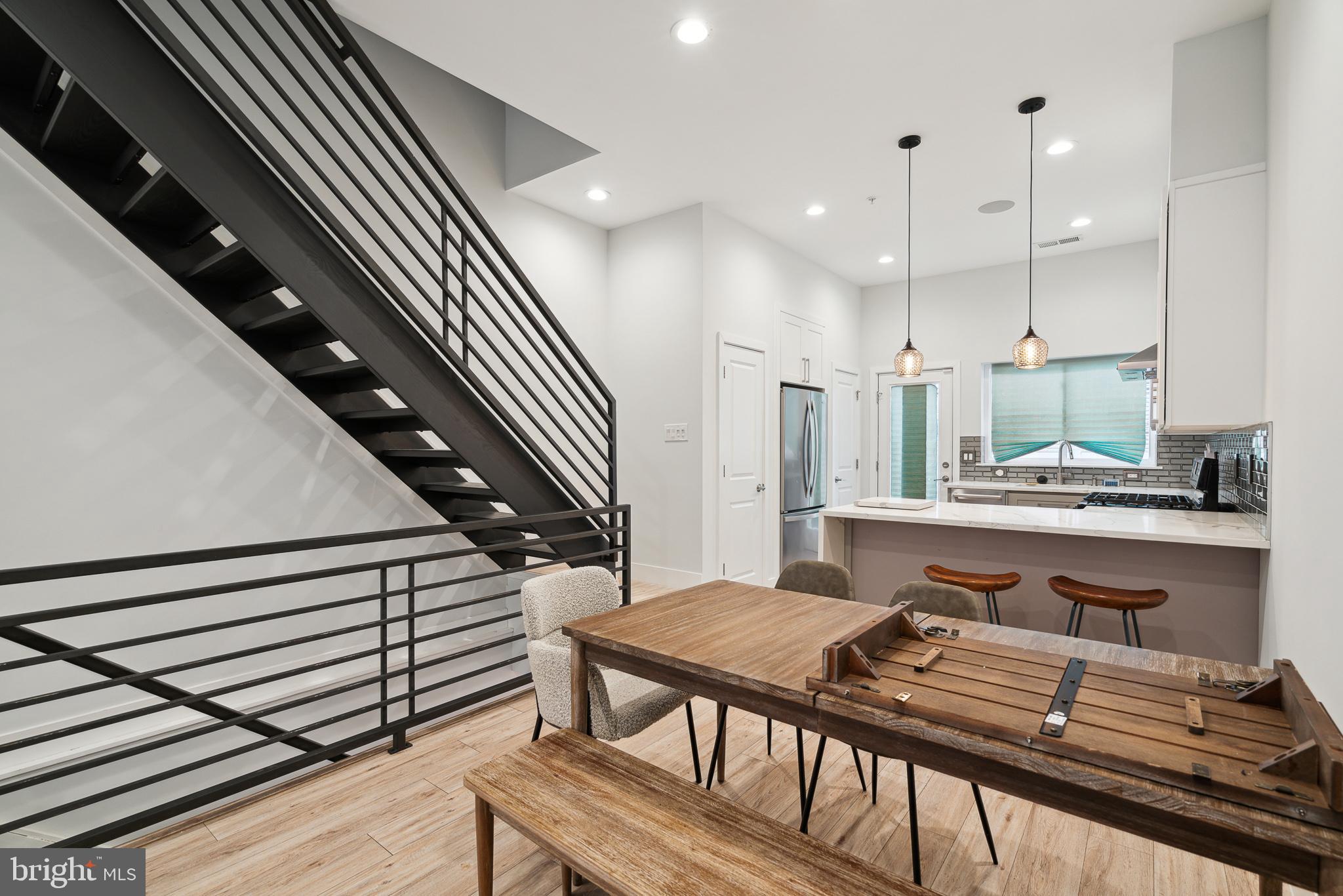 1448 N MYRTLEWOOD STREET