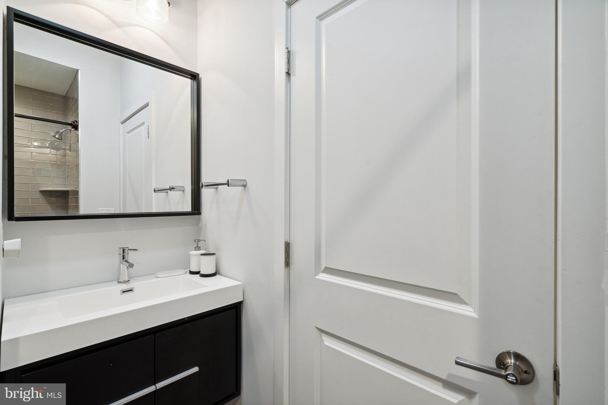 1448 N MYRTLEWOOD STREET