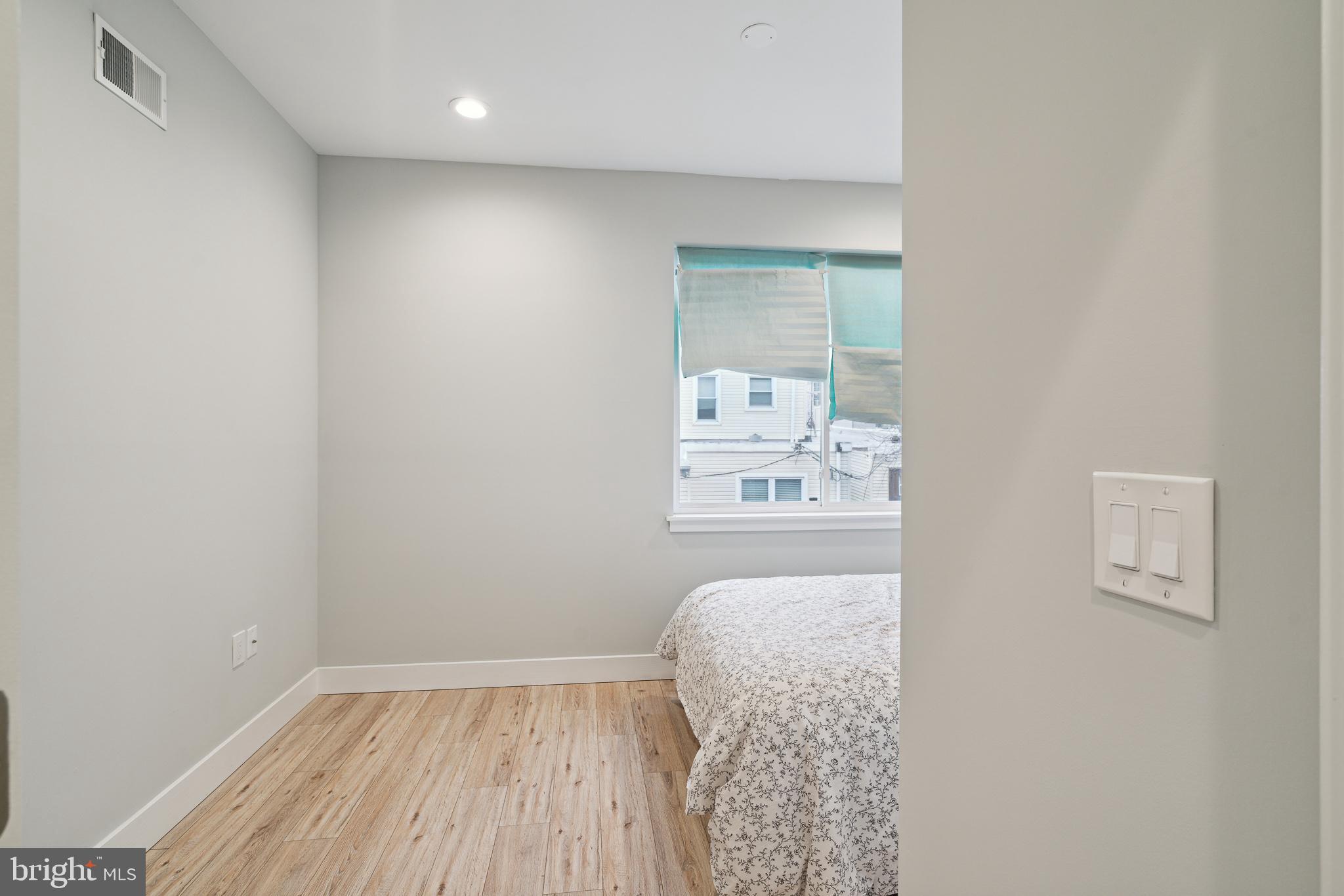 1448 N MYRTLEWOOD STREET