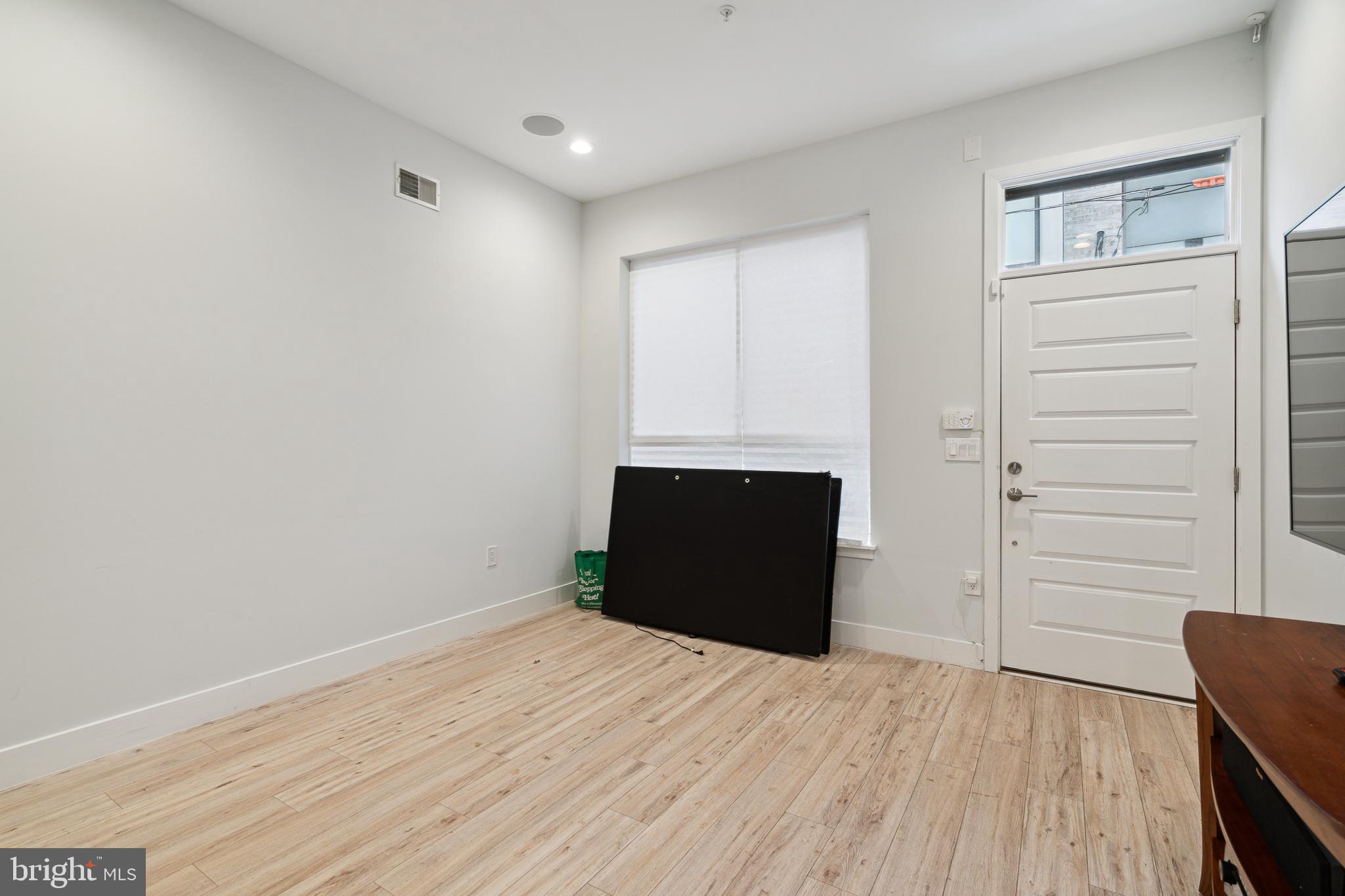 1448 N MYRTLEWOOD STREET