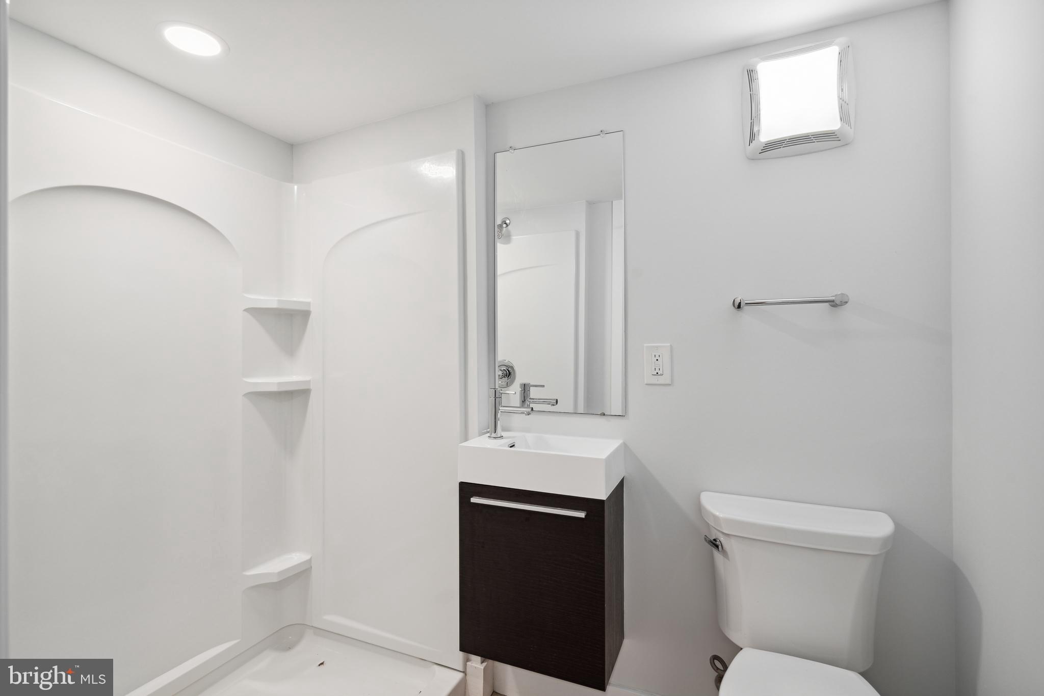 1448 N MYRTLEWOOD STREET